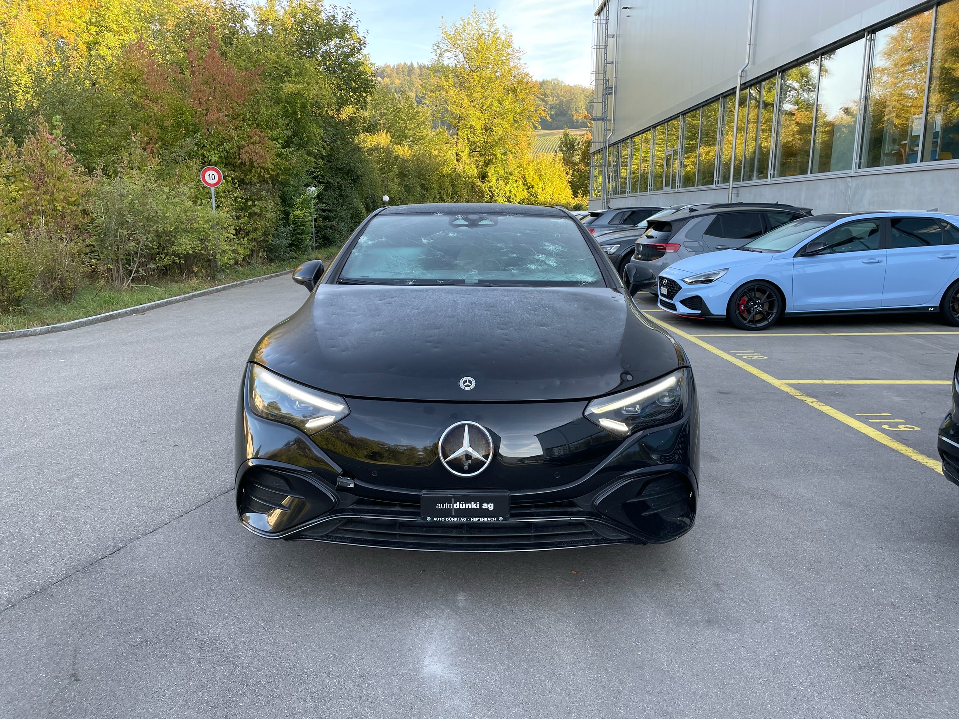 MERCEDES-BENZ EQE 500 4 Matic-showroom-element-2