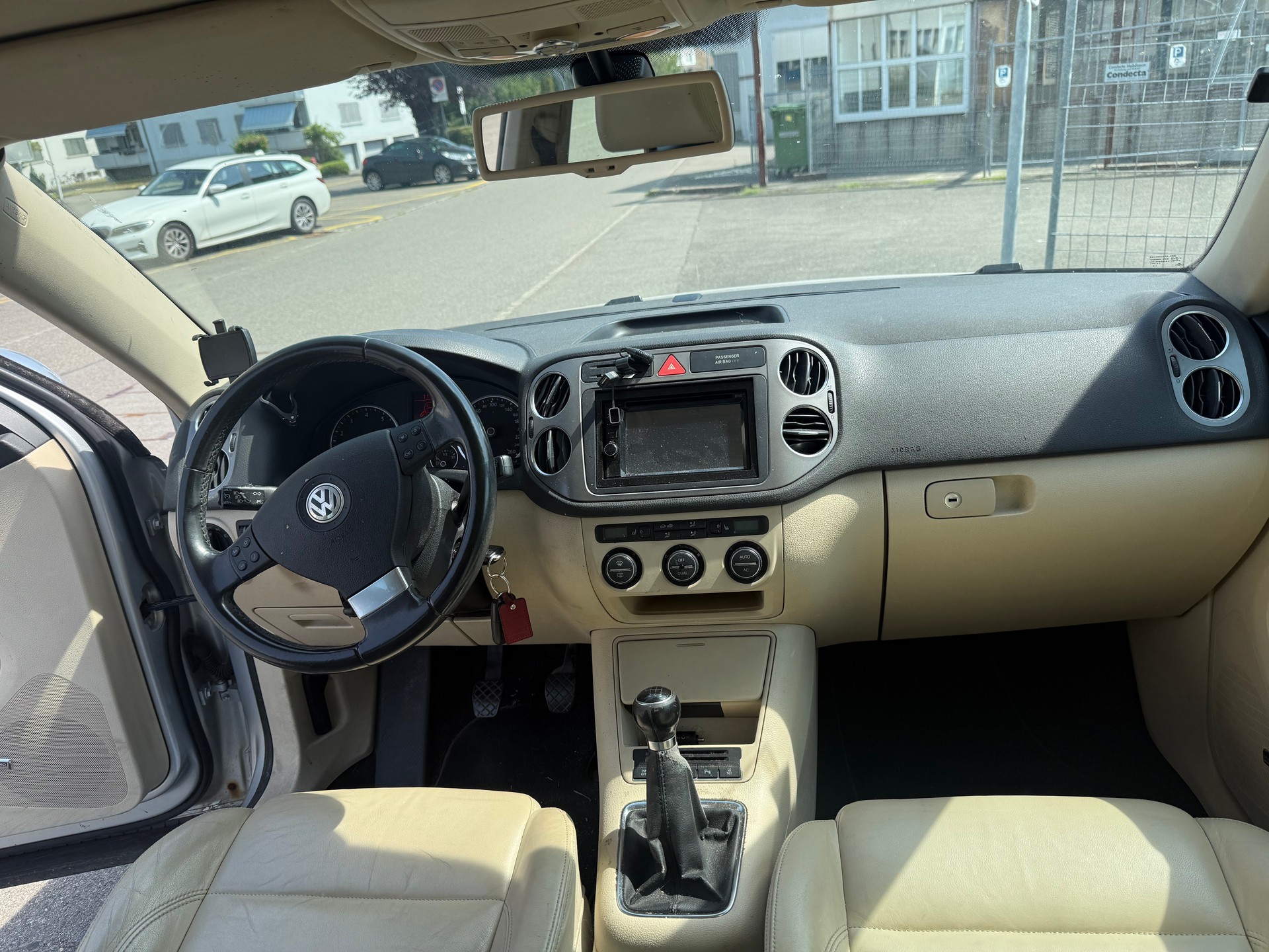 VW Tiguan 2.0 TSI Track&Field-image-11
