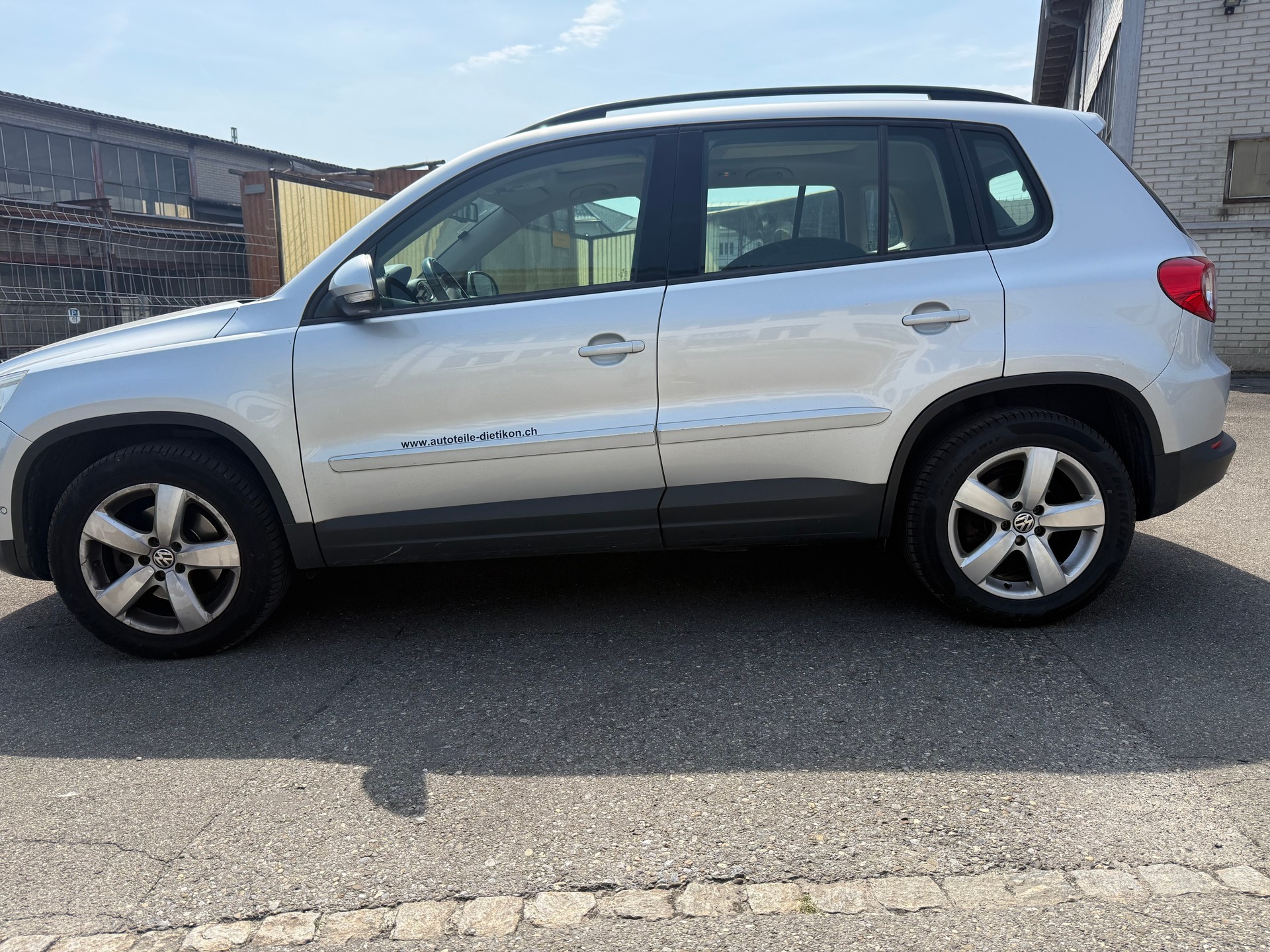VW Tiguan 2.0 TSI Track&Field-image-6