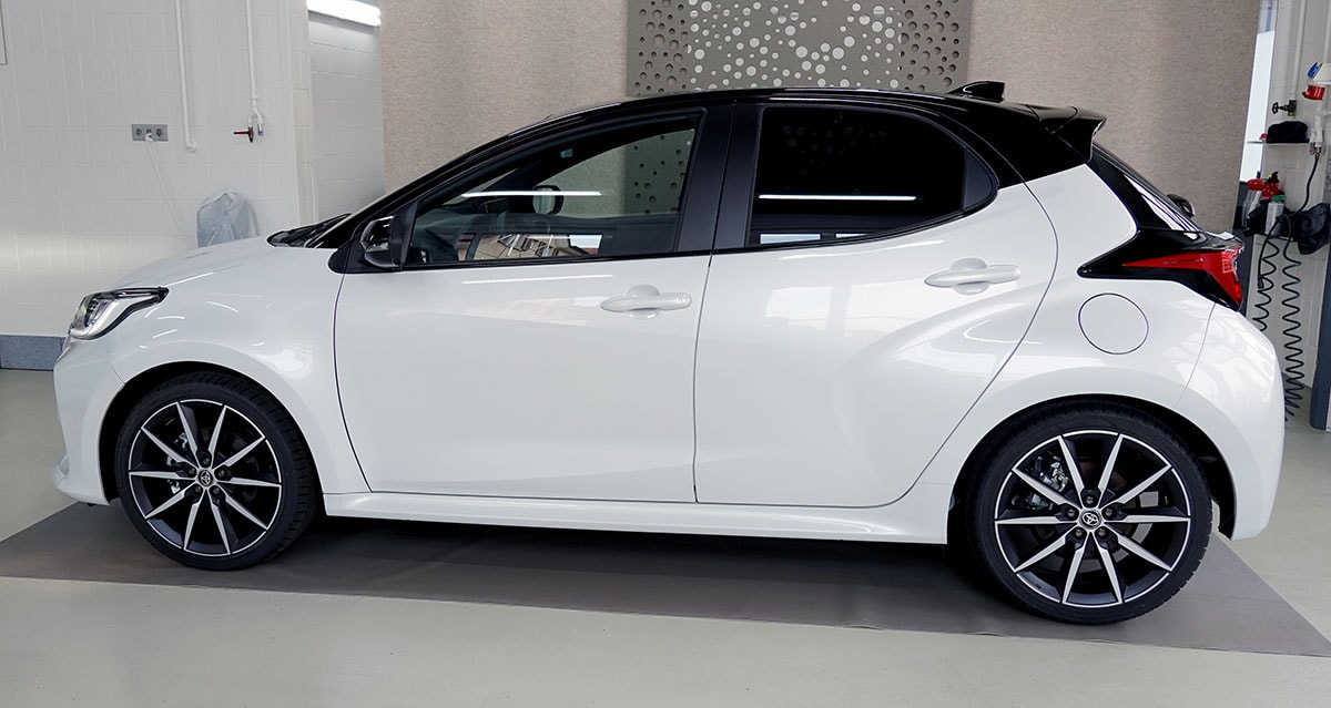 TOYOTA Yaris 1.5 GR Sport e-CVT Panoramaglasdach, JBL, Head-Up Display-showroom-element-1