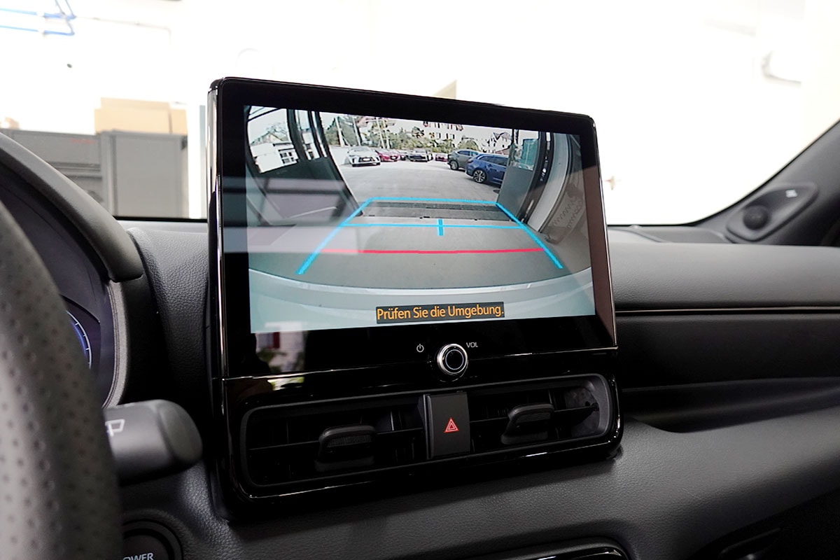TOYOTA Yaris 1.5 GR Sport e-CVT Panoramaglasdach, JBL, Head-Up Display-image-11