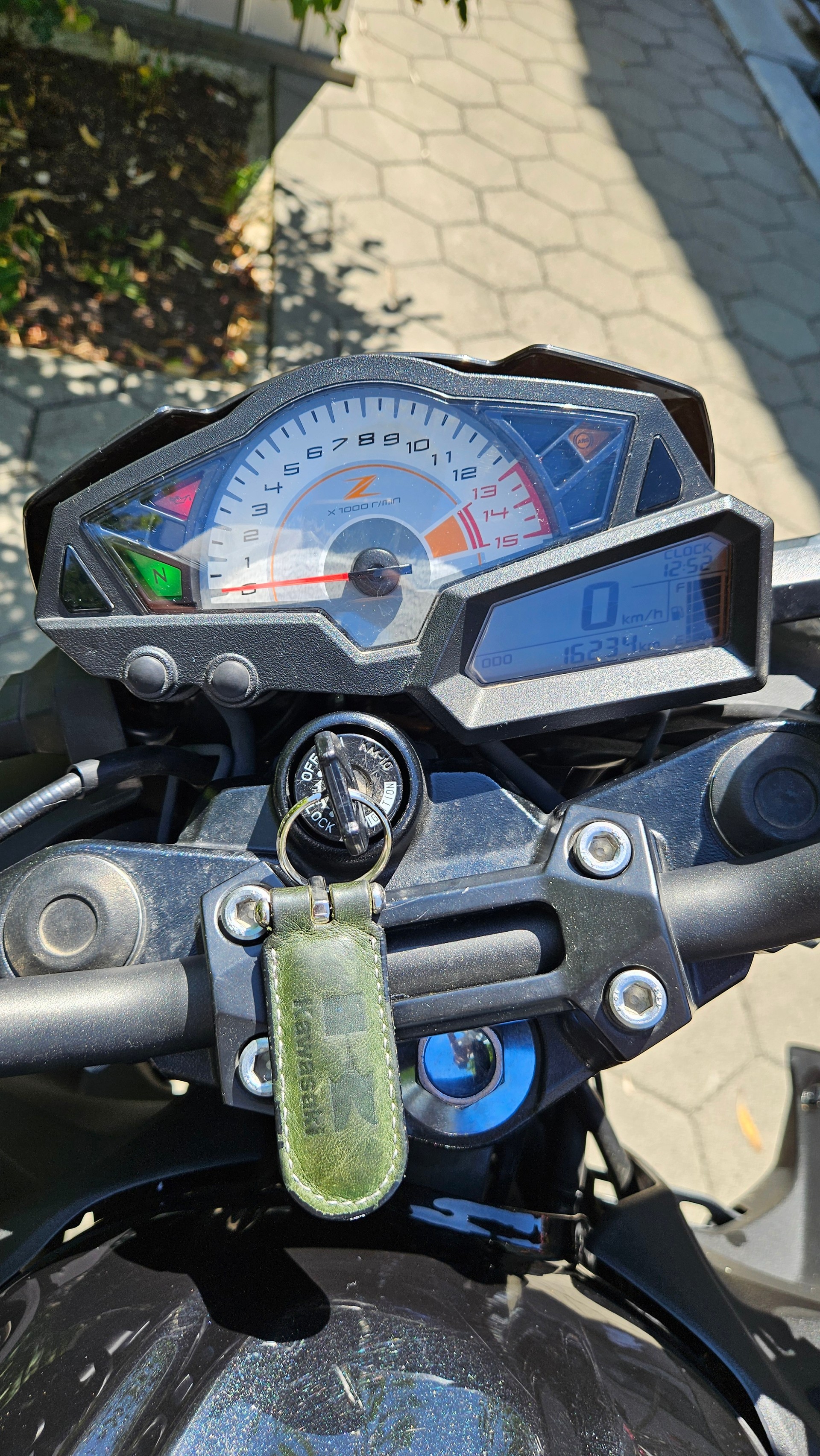 KAWASAKI Z 300 ABS-image-6
