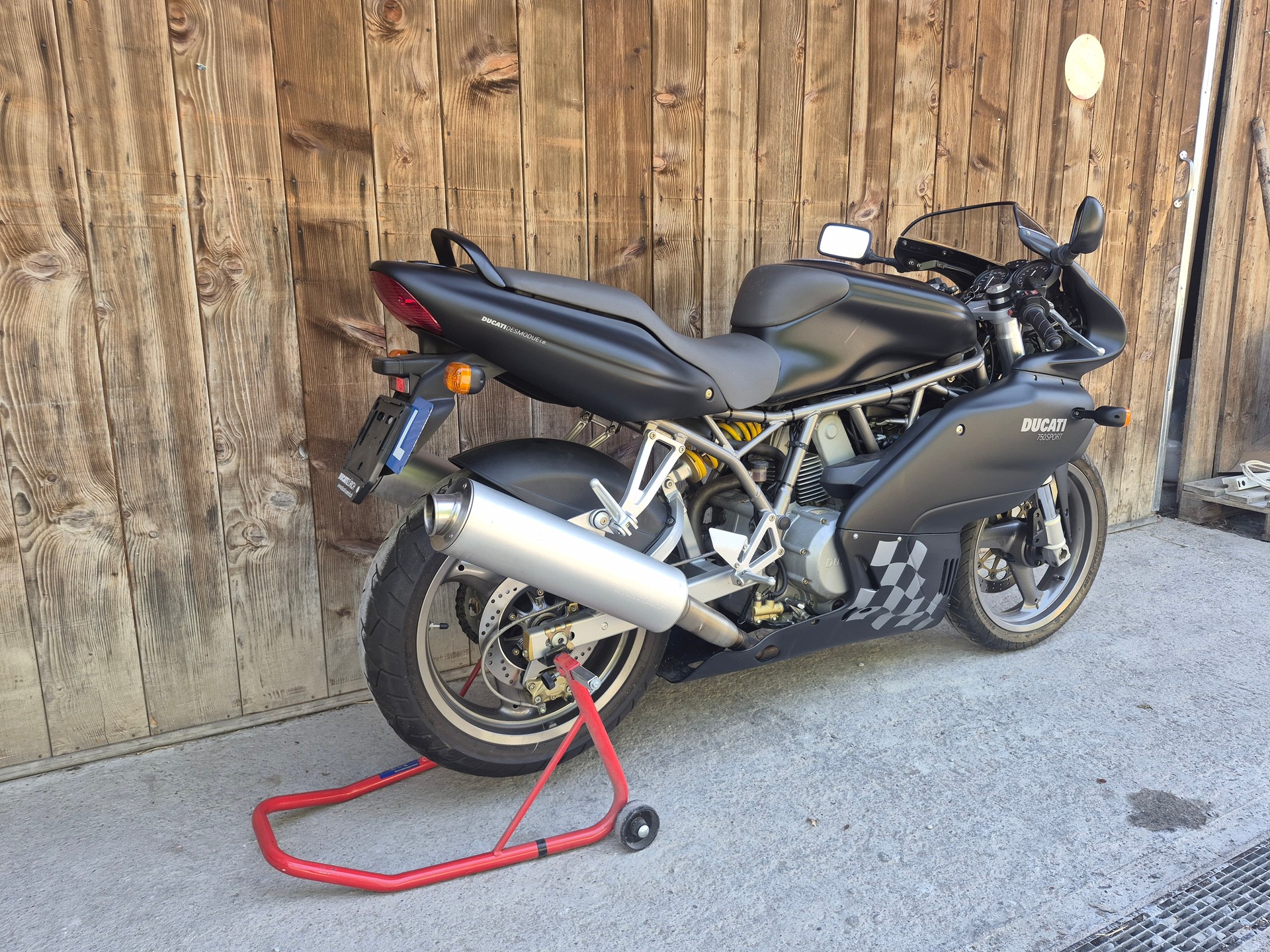 DUCATI 750 S-image-1
