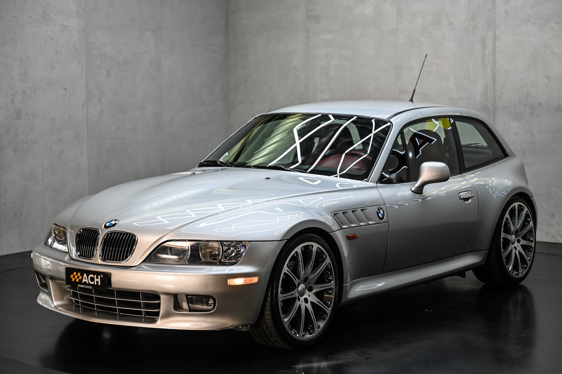 BMW Z3 Coupé 2.8-showroom-element-2