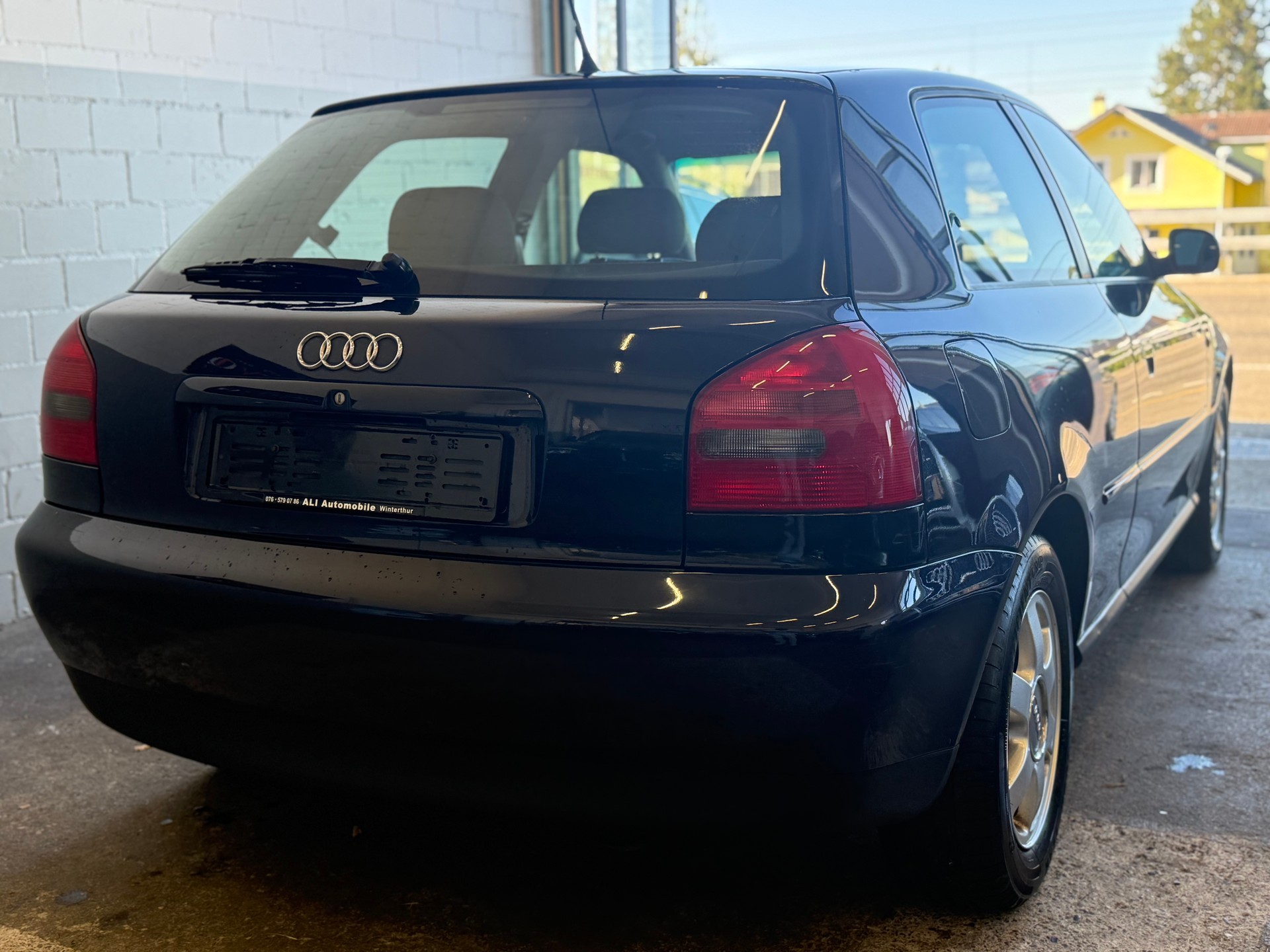 AUDI A3 1.8 T Ambition-image-3