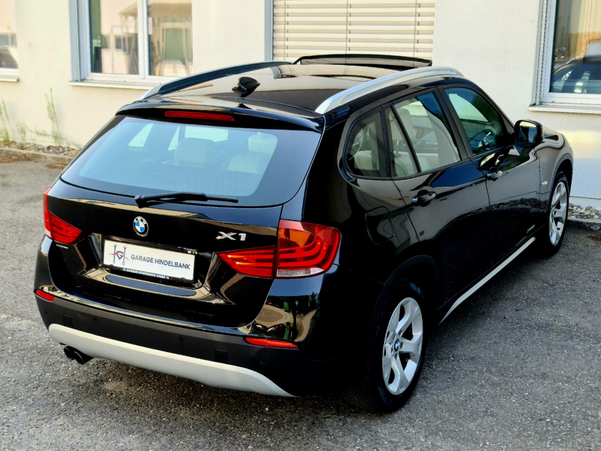BMW X1 xDrive 25i Steptronic-image-10