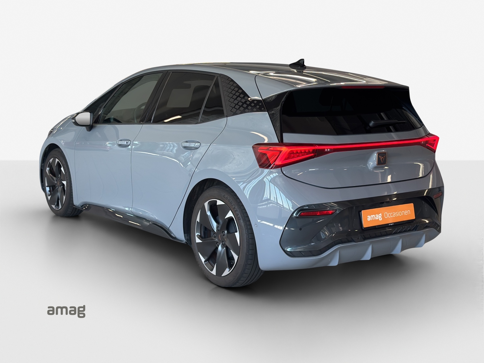 CUPRA Born 77 kWh e-Boost-showroom-element-3