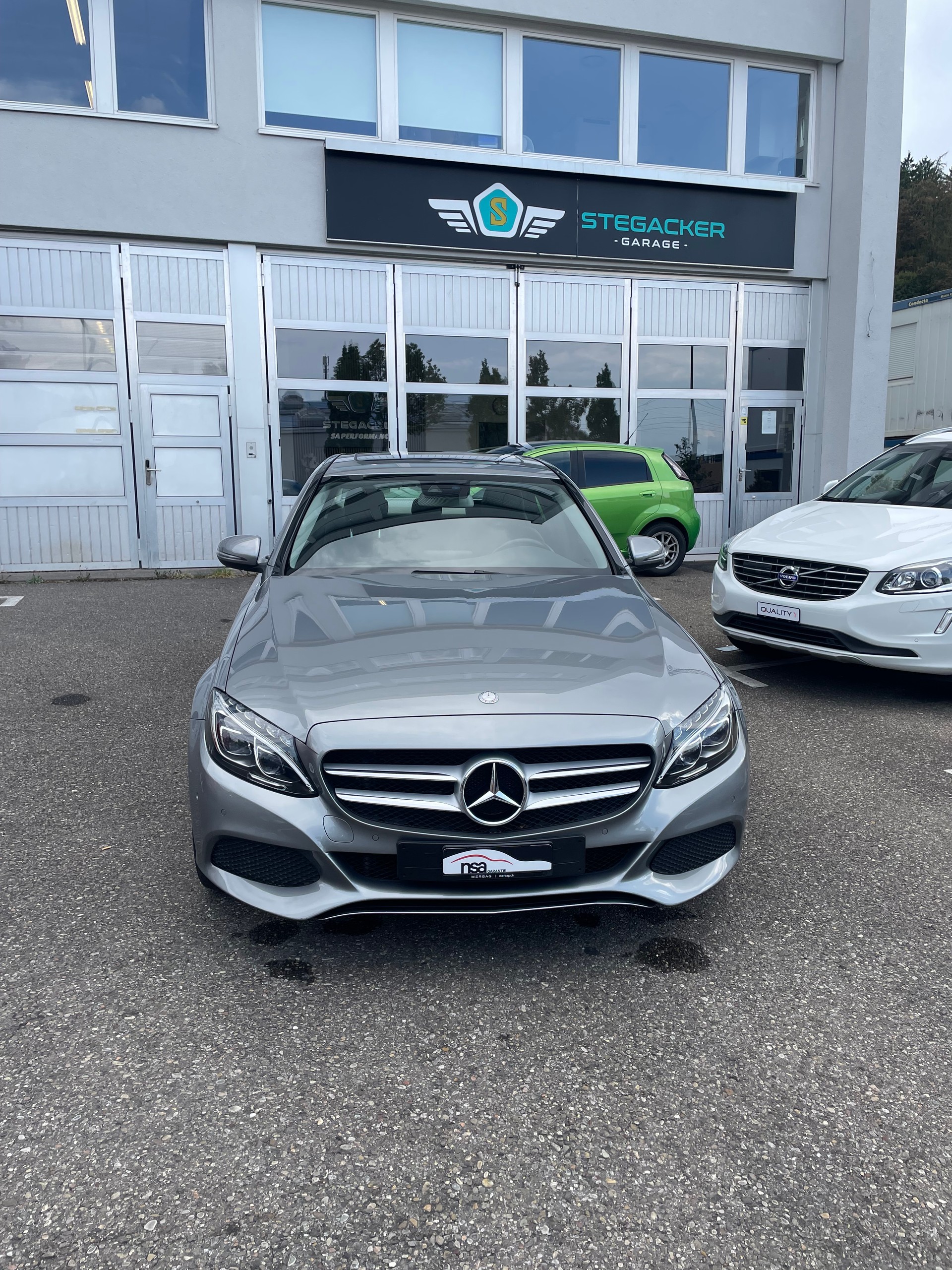 MERCEDES-BENZ C 200 4Matic 7G-Tronic-showroom-element-1