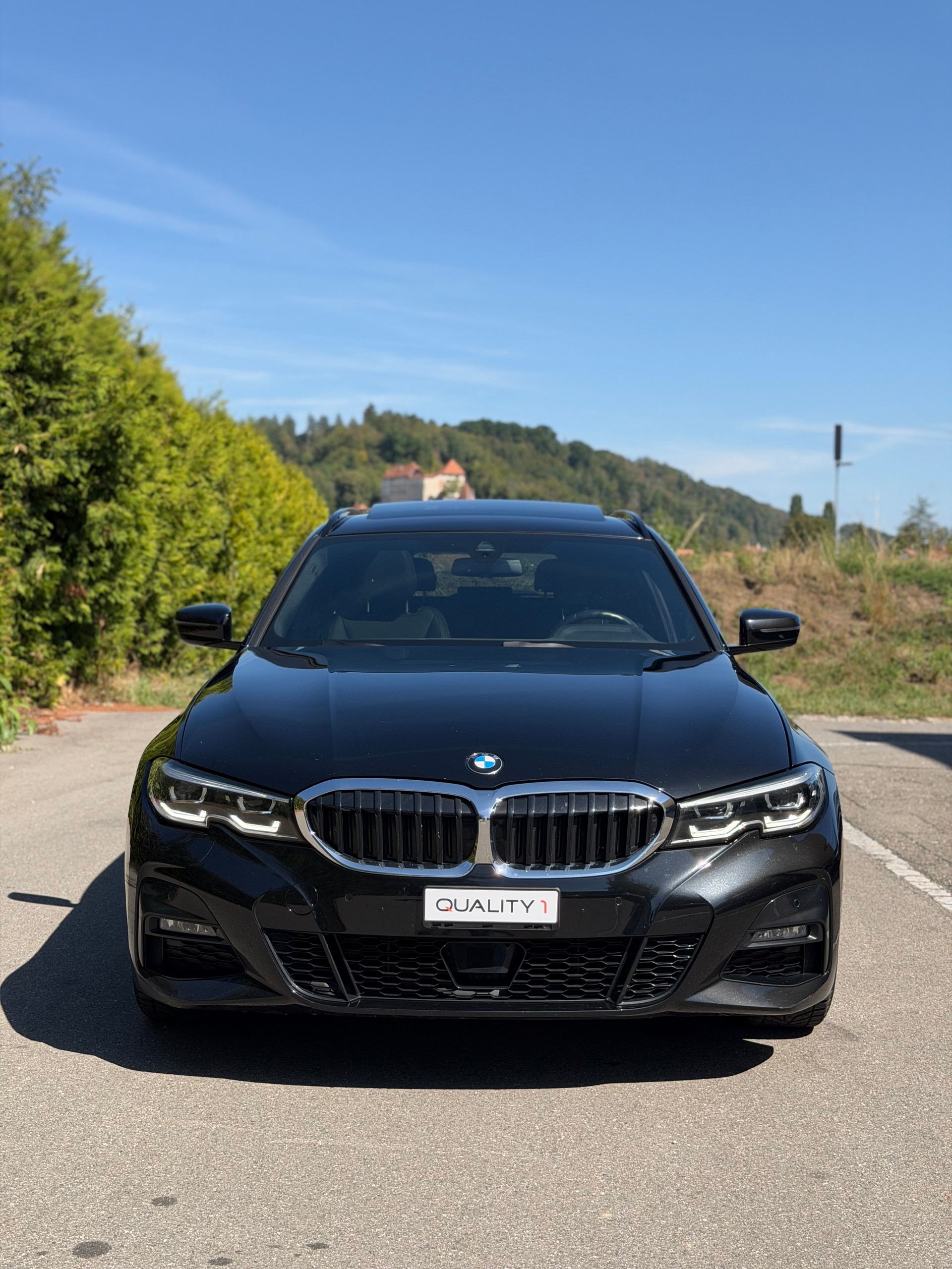 BMW 330i Touring xDrive Pure M Sport Steptronic-showroom-element-1