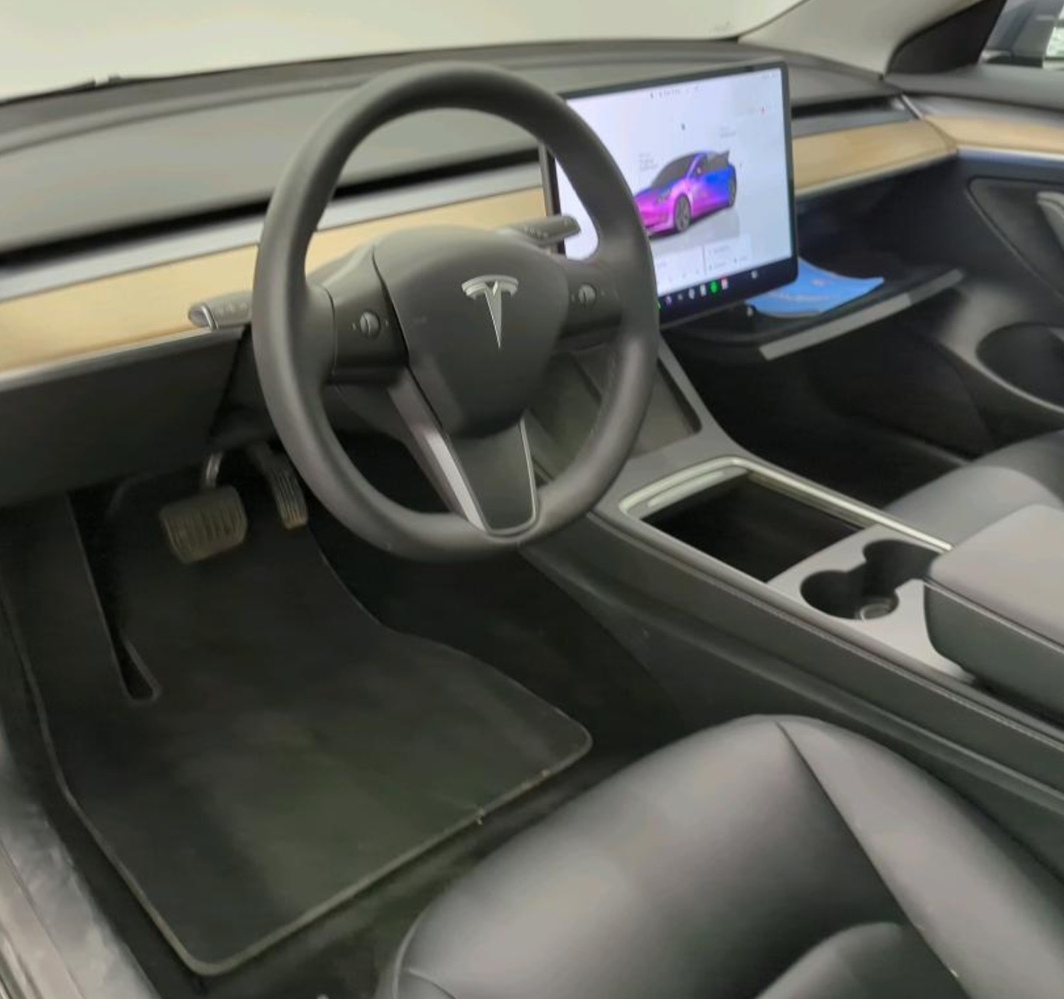TESLA Model 3-image-2