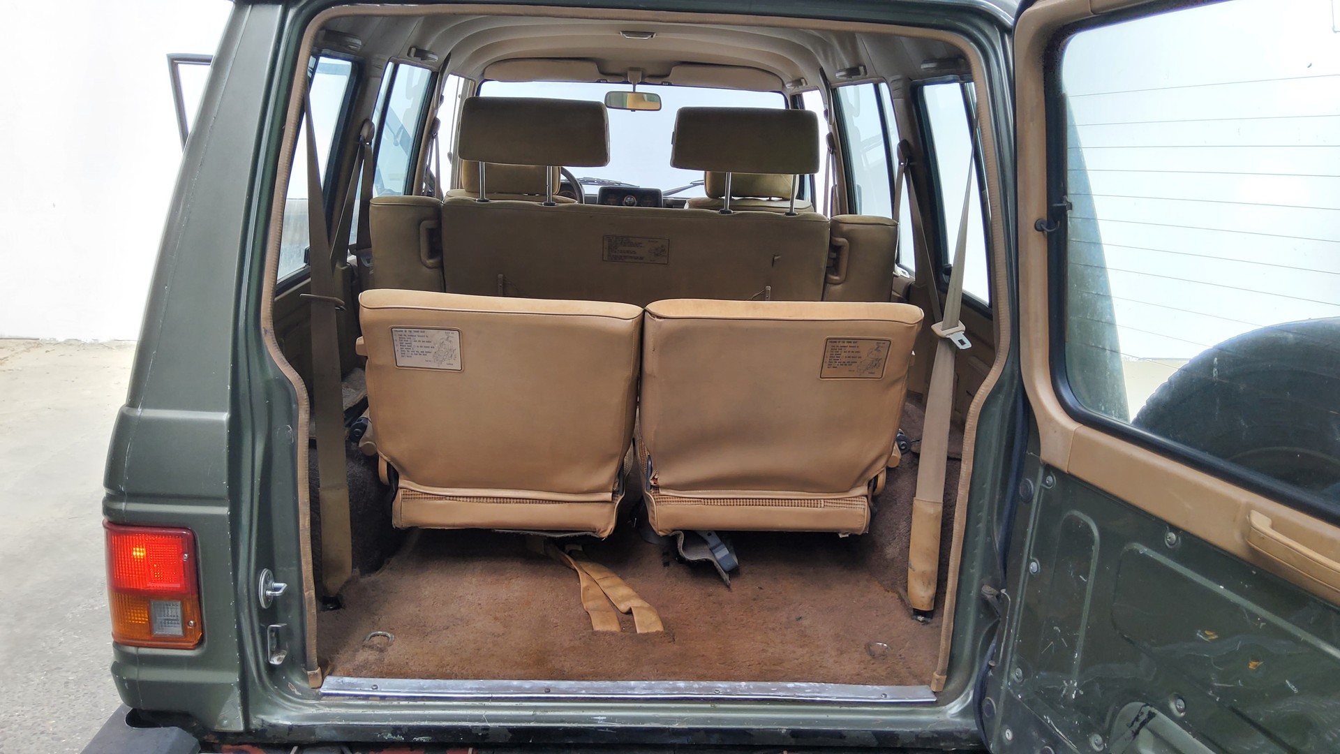 MITSUBISHI Pajero 2.5 TD Wagon-image-11