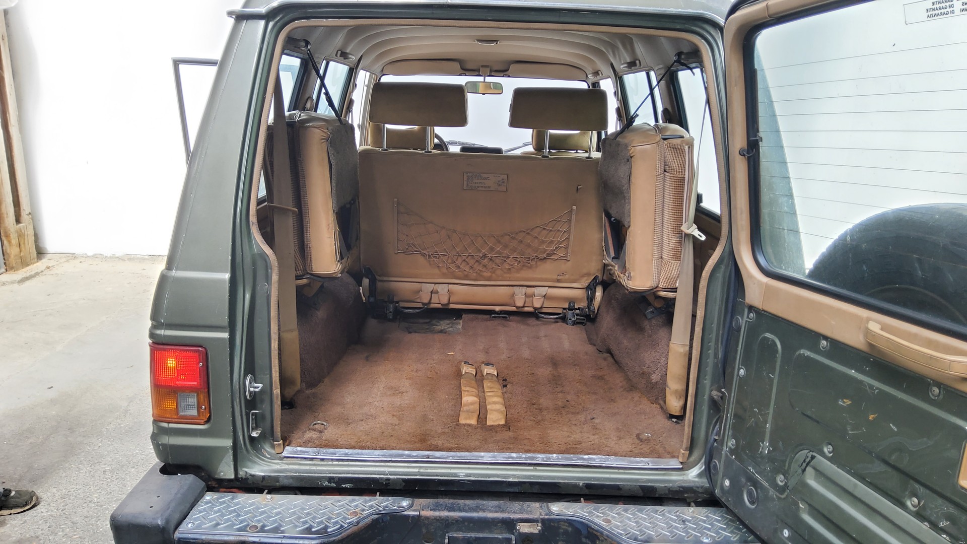 MITSUBISHI Pajero 2.5 TD Wagon-image-12
