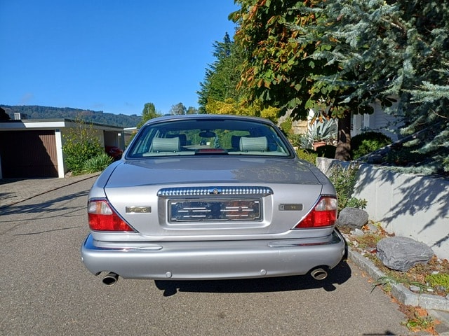 DAIMLER 4.0-image-2