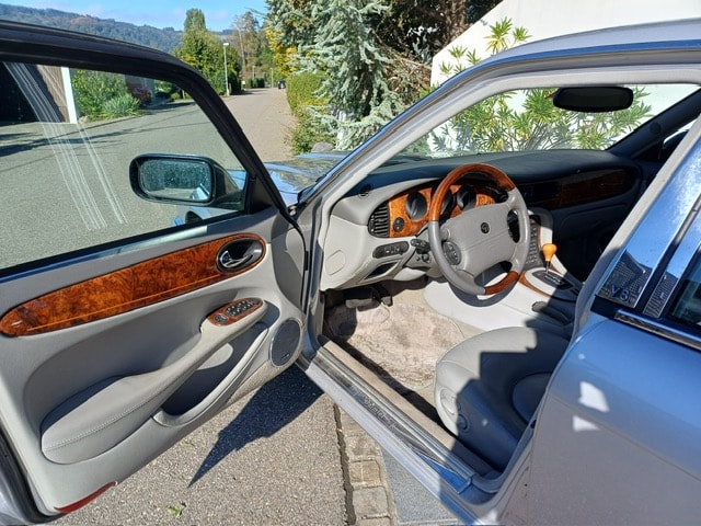 DAIMLER 4.0-image-3