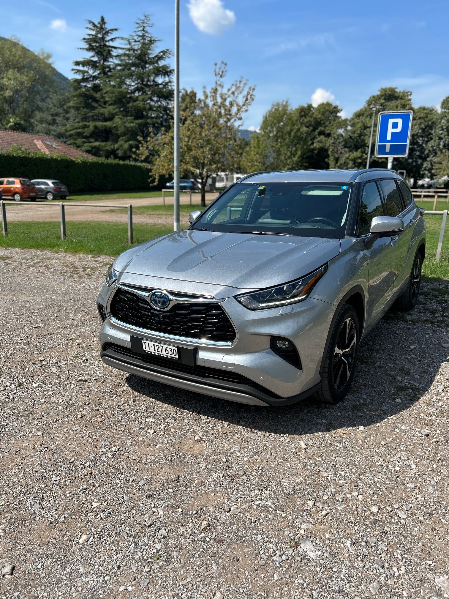 TOYOTA 2.5 HSD Premium-image-4
