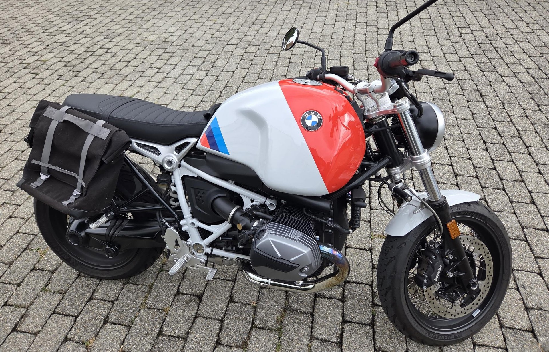 BMW R nineT Pure-image-2