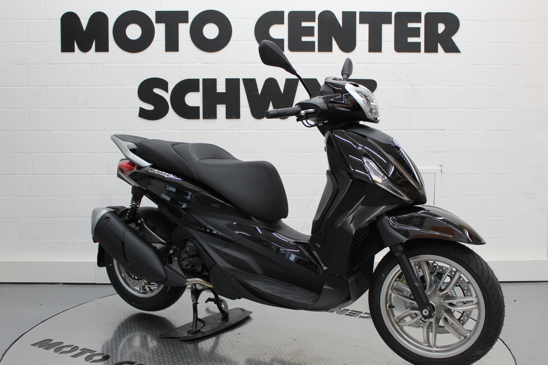 PIAGGIO Beverly 310 hpe E5+-image-1