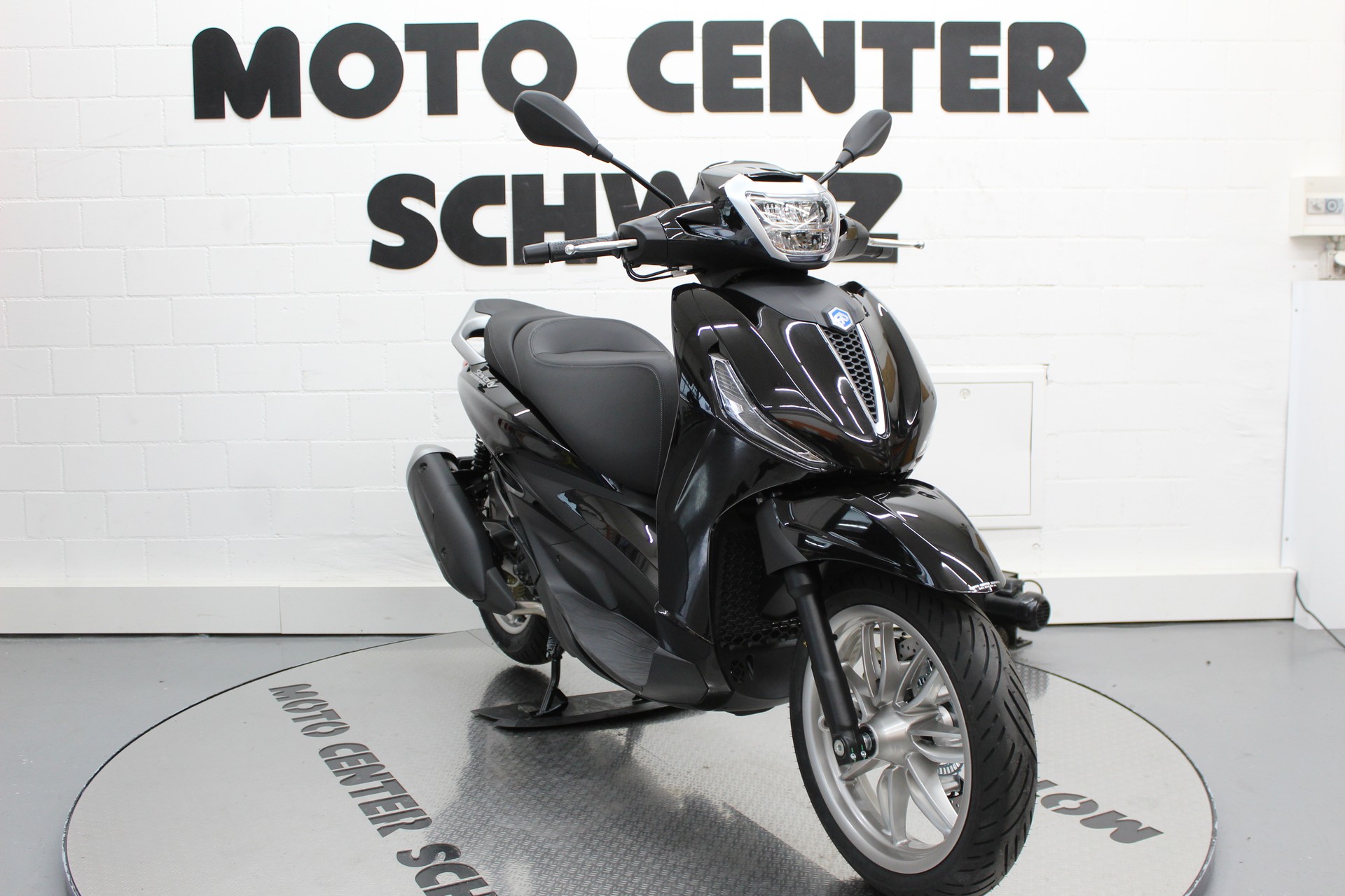 PIAGGIO Beverly 310 hpe E5+-image-2