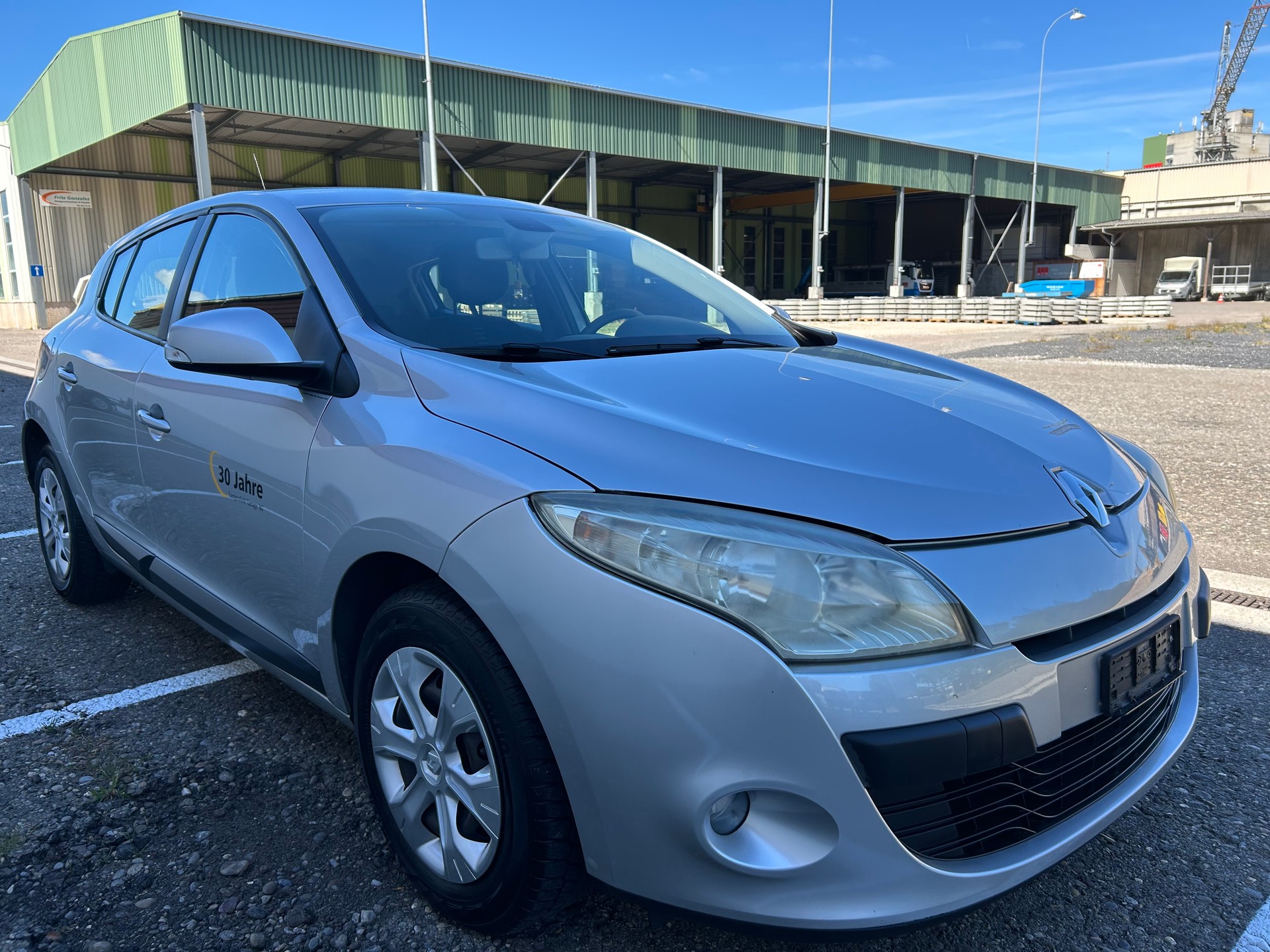 RENAULT Mégane 1.6 16V Expression-showroom-element-2