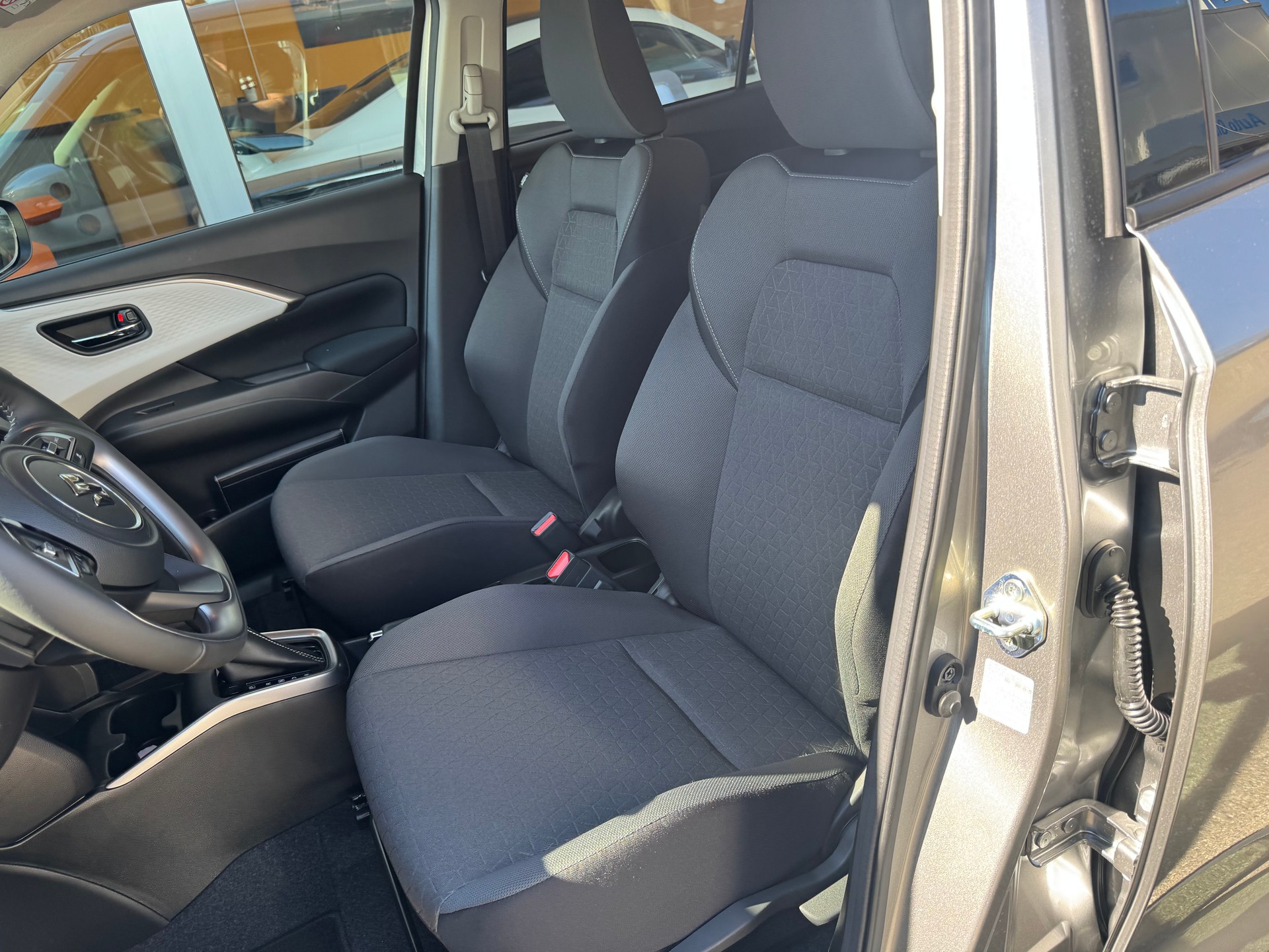 SUZUKI Swift 1.2 Compact Top Hybrid CVT-image-11
