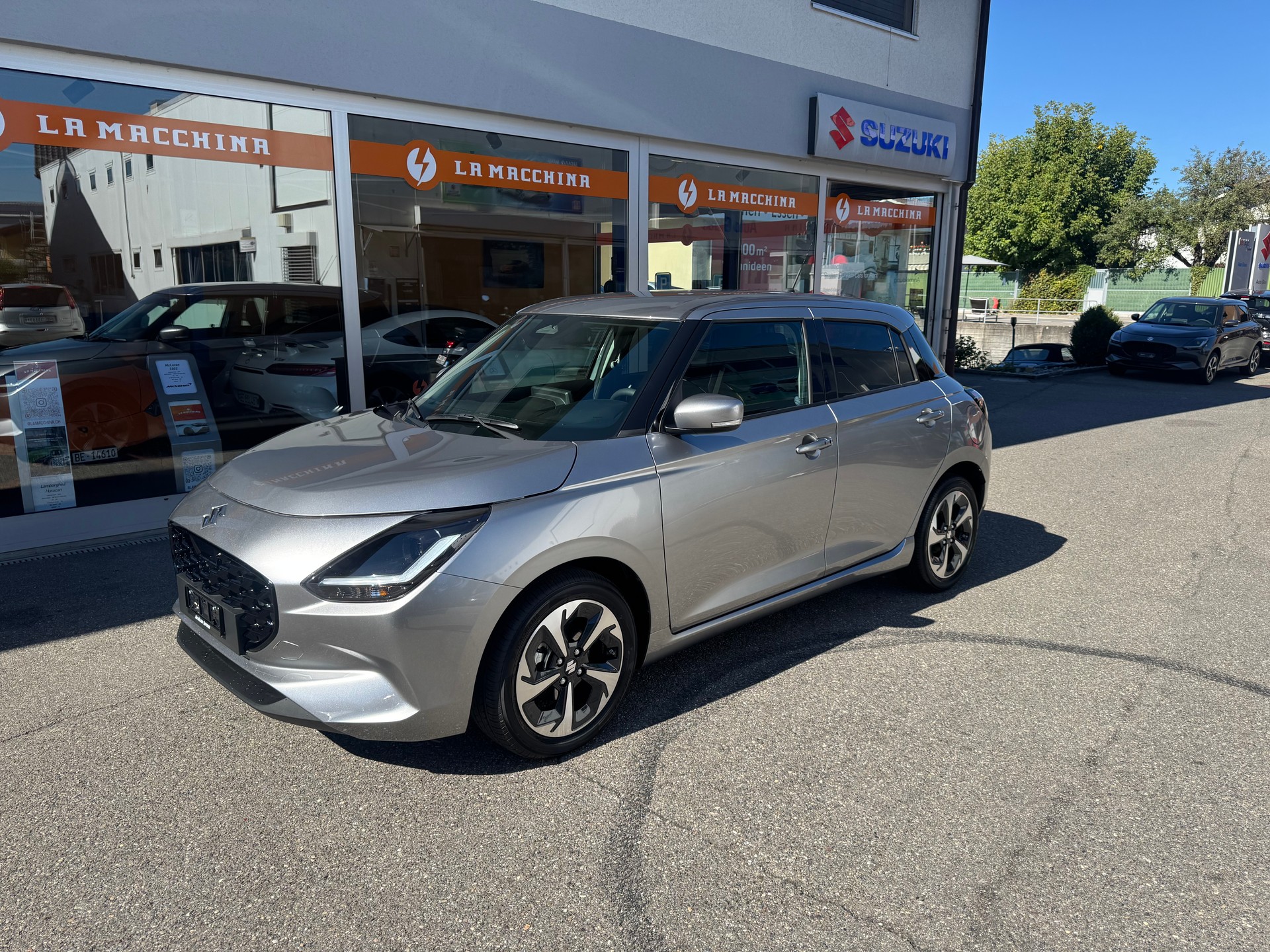SUZUKI Swift 1.2 Compact Top Hybrid CVT