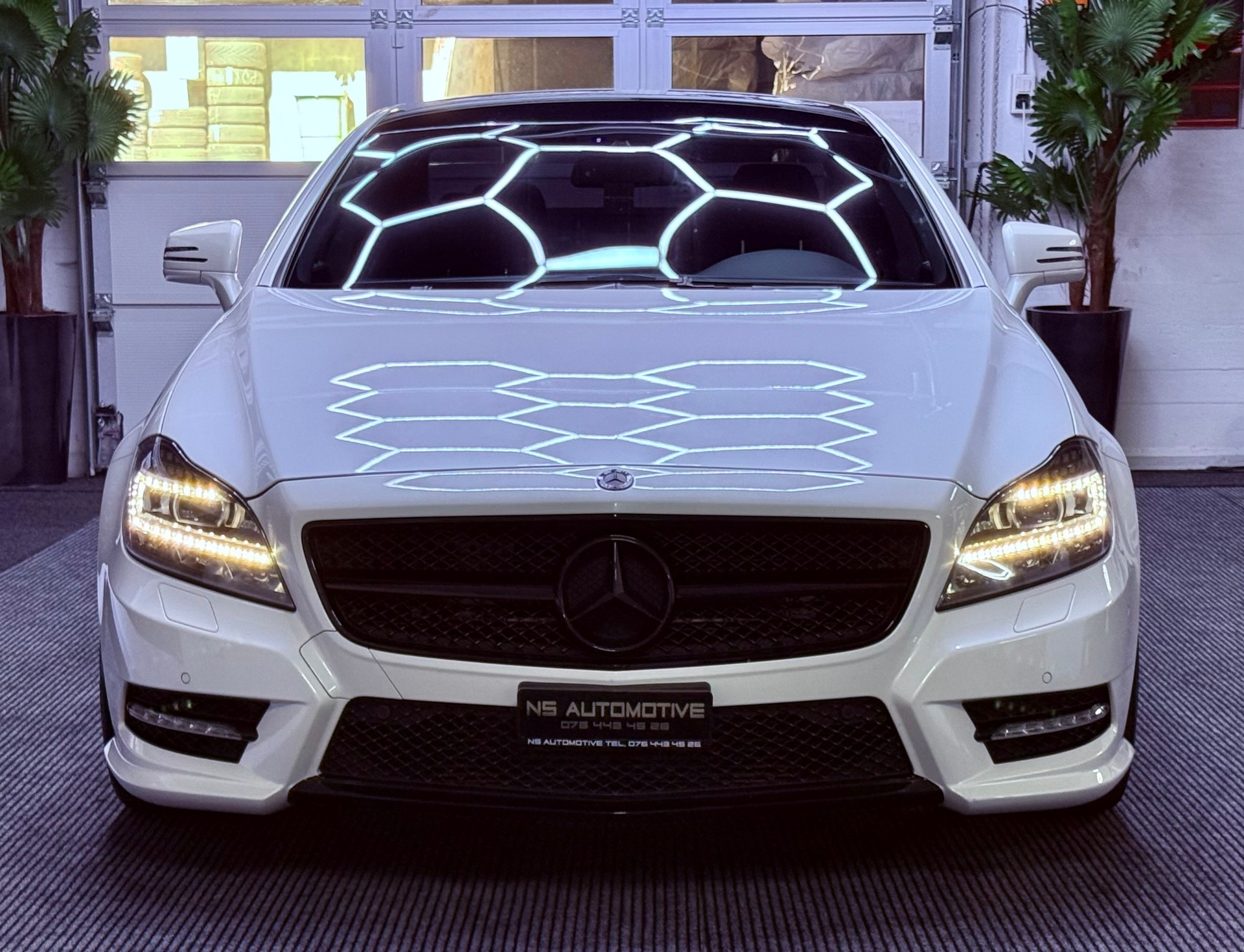 MERCEDES-BENZ CLS 350 CDI 7G-Tronic AMG Line-showroom-element-1