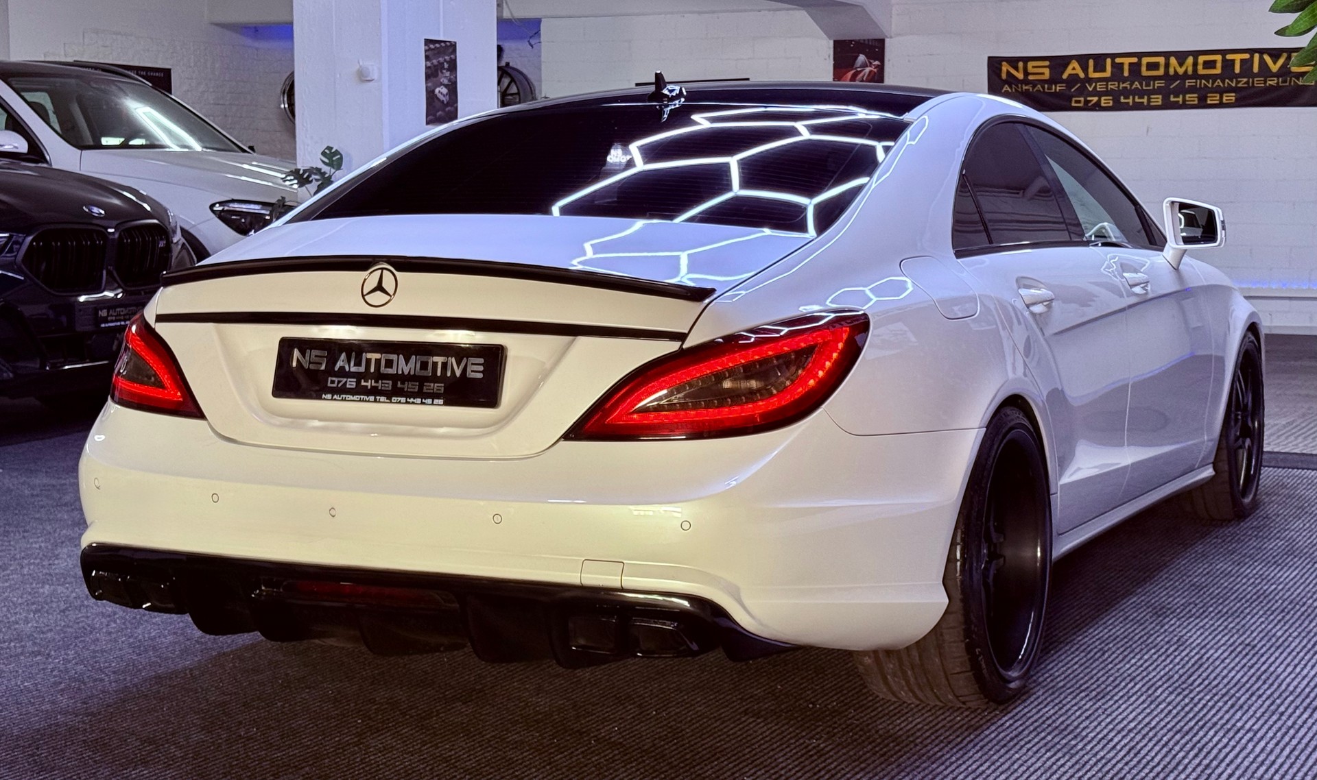 MERCEDES-BENZ CLS 350 CDI 7G-Tronic AMG Line-showroom-element-3