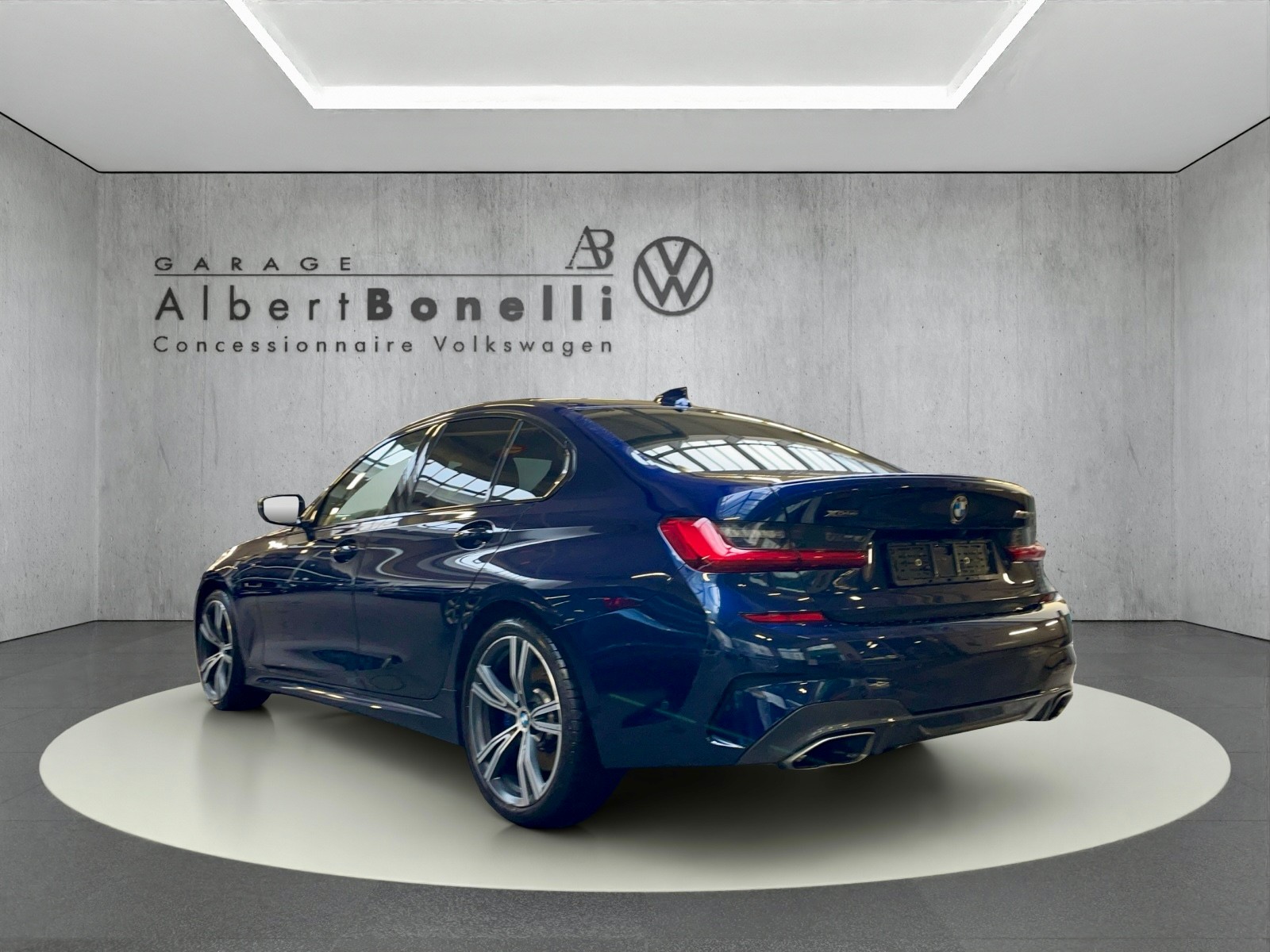 BMW M340i xDrive Steptronic-showroom-element-2