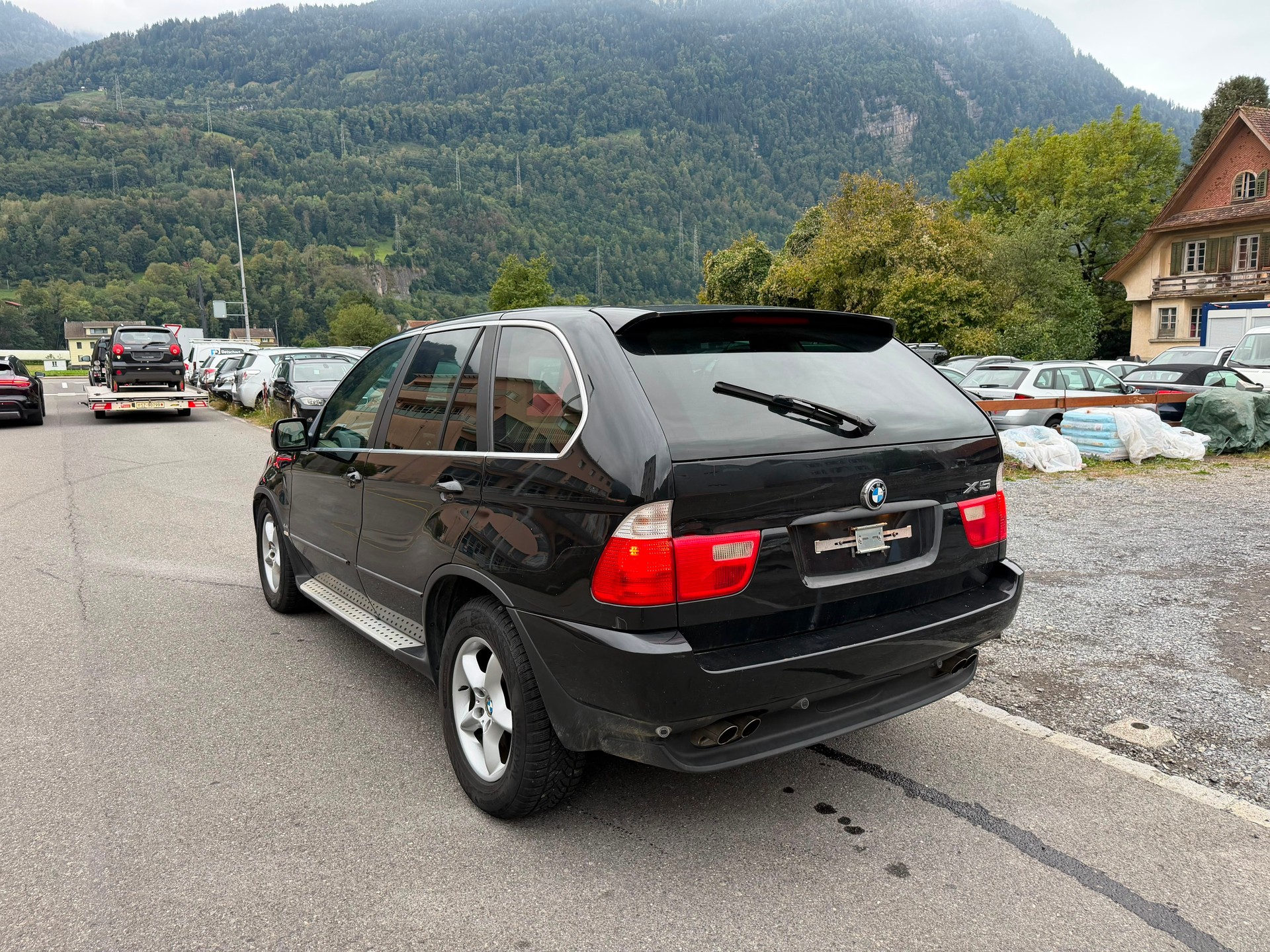 BMW X5 4.4i-showroom-element-3