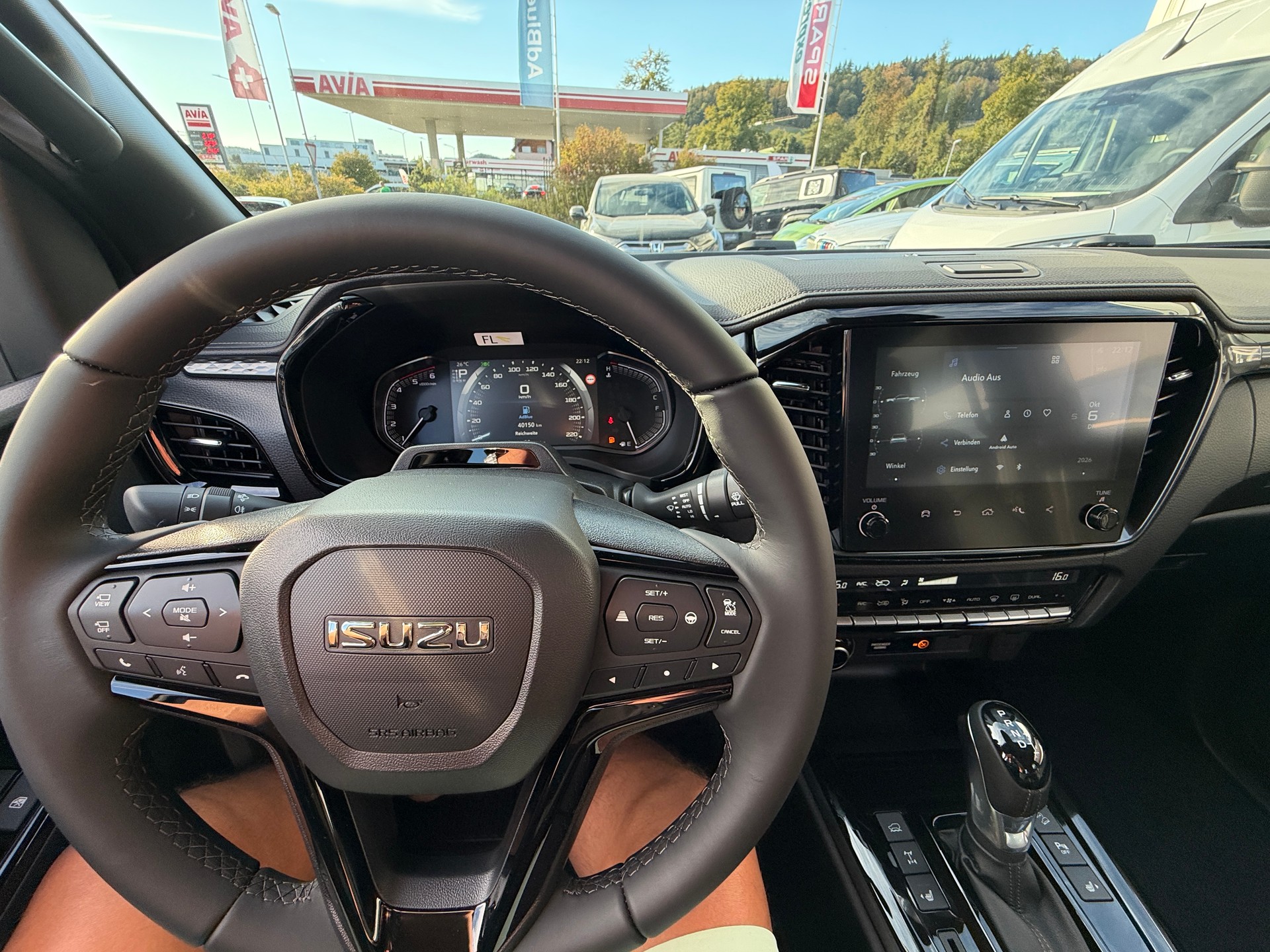 ISUZU CrewCab Nitro Sport 2.2 DMS AT 4x4-image-9