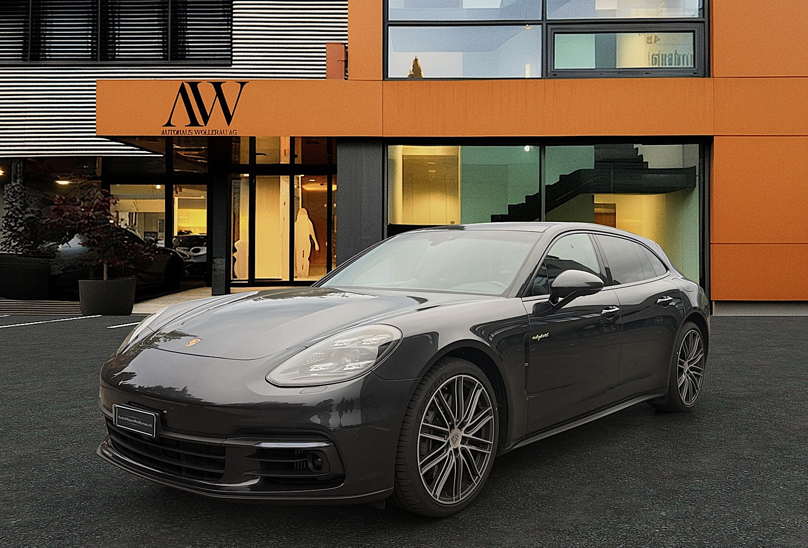 PORSCHE Panamera Sport Turismo 2.9 V6 4 E-Hybrid / CH Auslieferung - Top Ausstattung