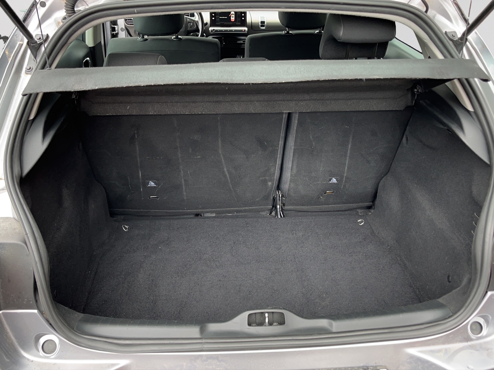CITROEN C4 Cactus 1.6 Blue HDi Feel-image-12