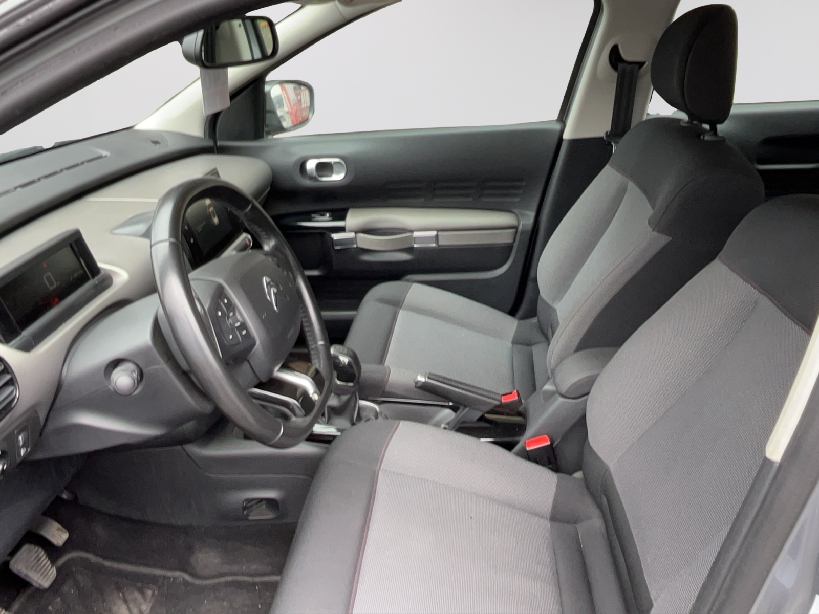 CITROEN C4 Cactus 1.6 Blue HDi Feel-image-10
