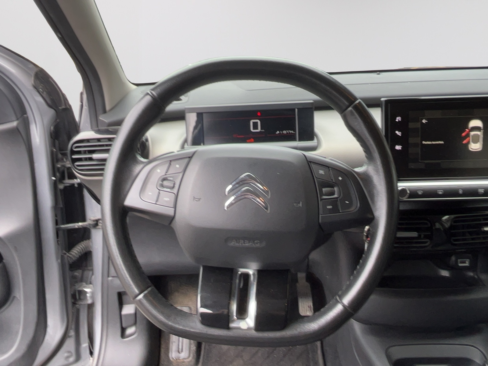 CITROEN C4 Cactus 1.6 Blue HDi Feel-image-9
