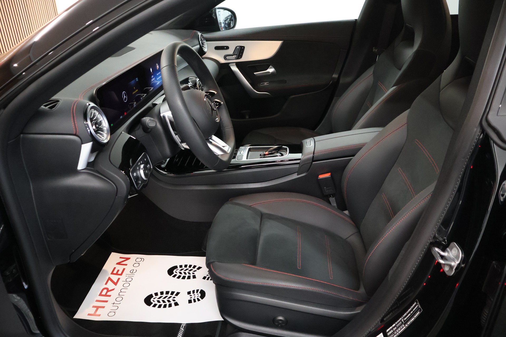 MERCEDES-BENZ CLA 35 AMG 4Matic 8G-DCT-image-9