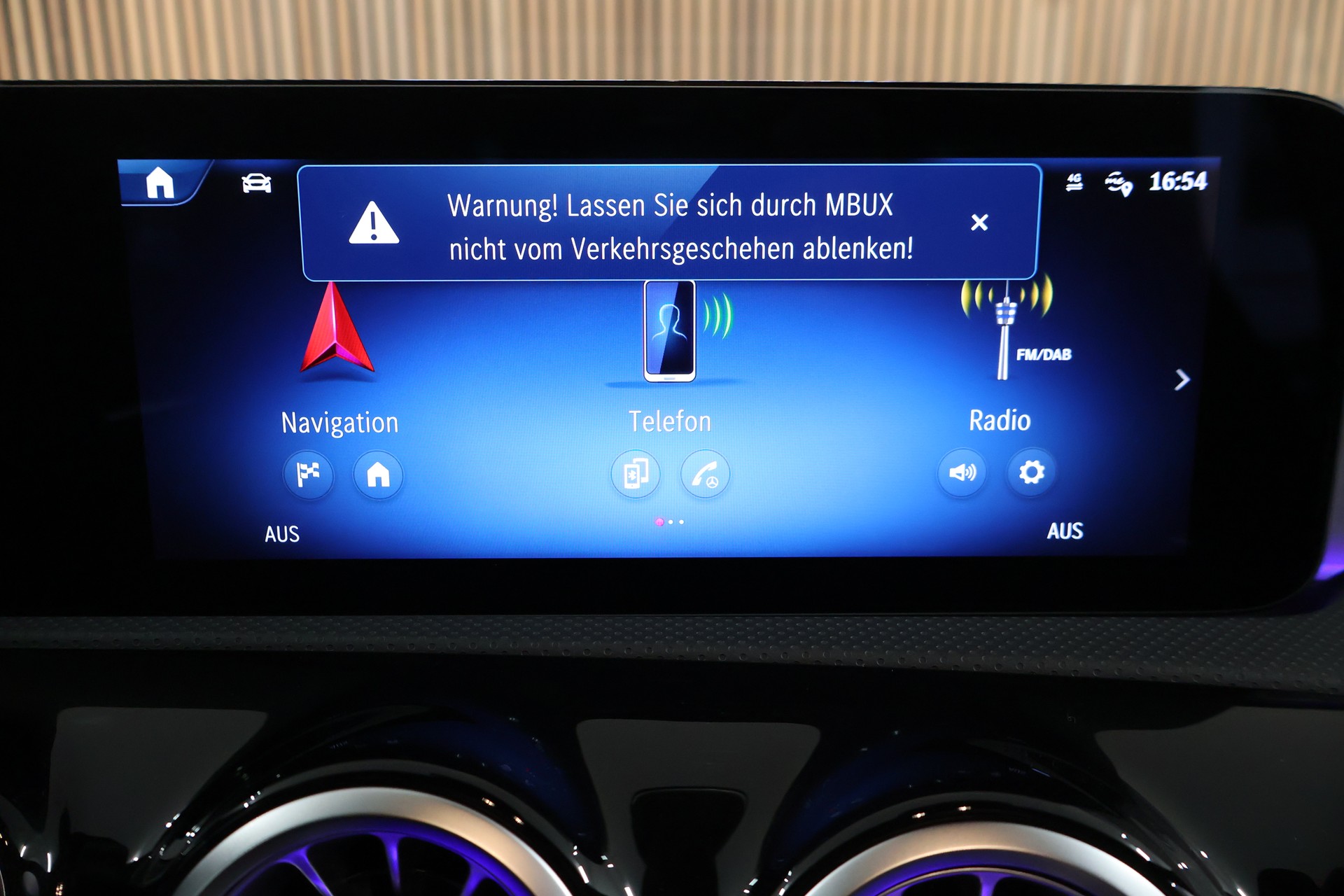 MERCEDES-BENZ CLA 35 AMG 4Matic 8G-DCT-image-19