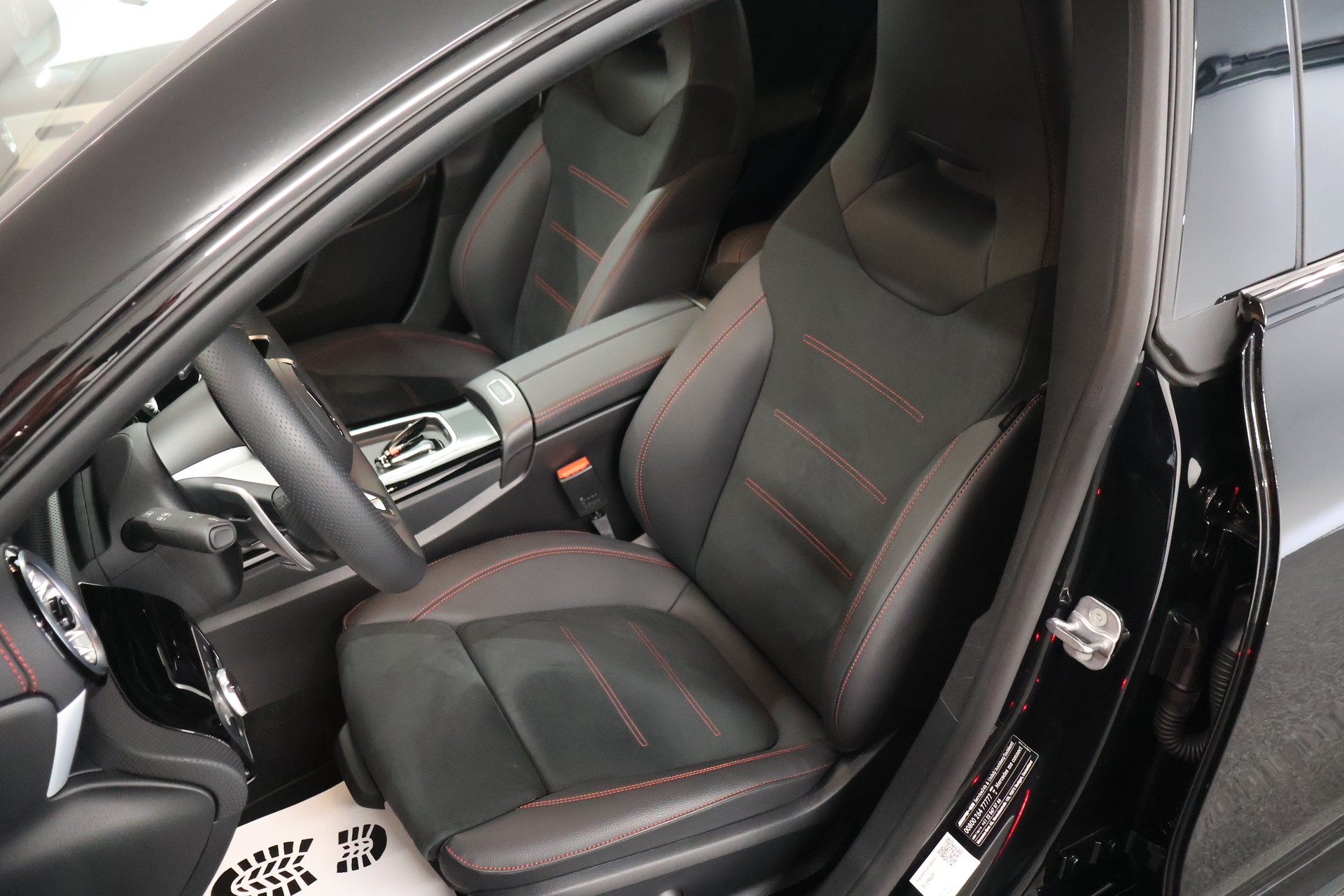 MERCEDES-BENZ CLA 35 AMG 4Matic 8G-DCT-image-10