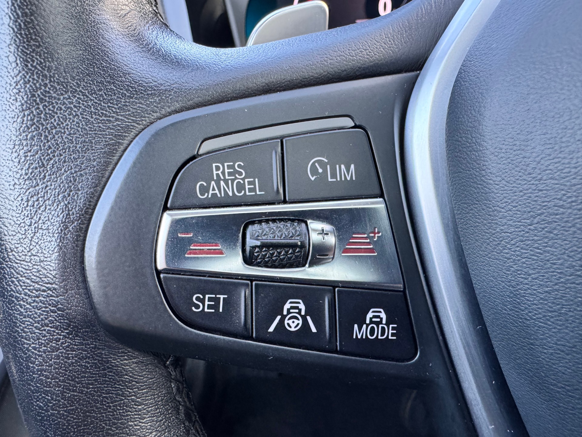 BMW 330i Touring xDrive Steptronic-image-18