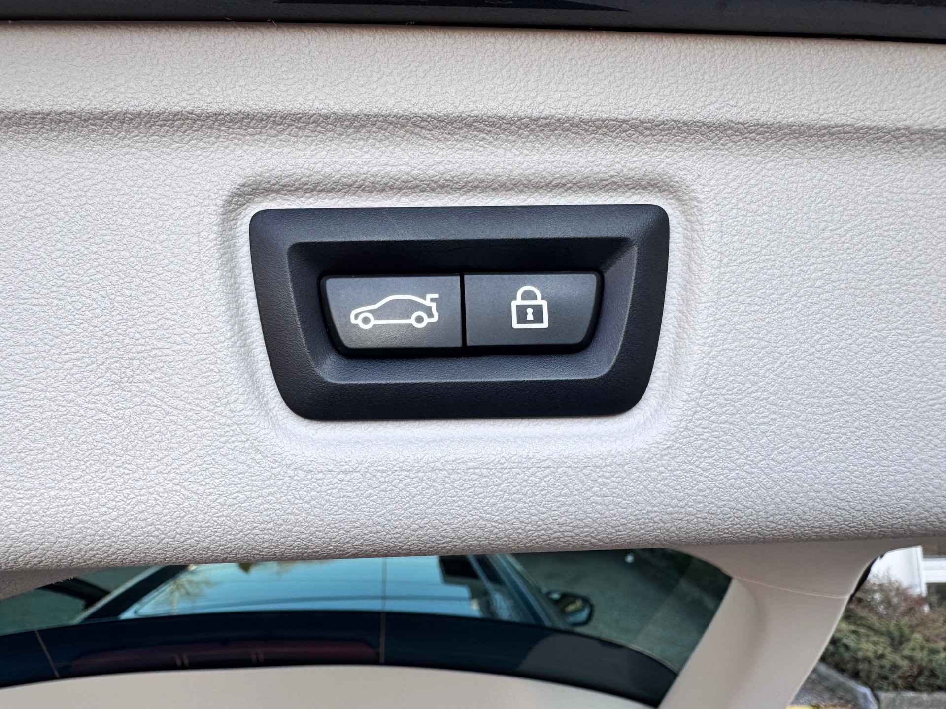 BMW 330i Touring xDrive Steptronic-image-22