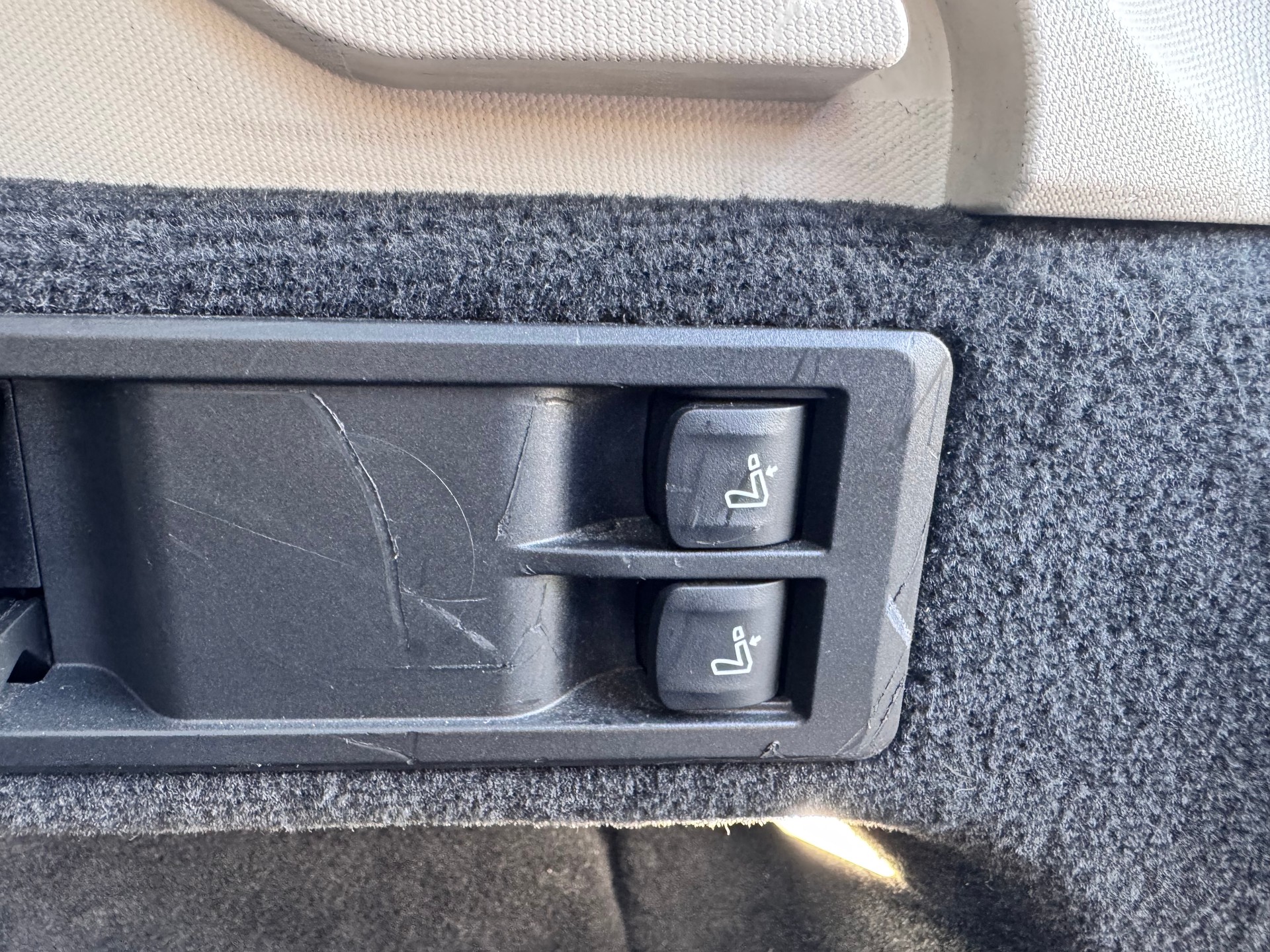 BMW 330i Touring xDrive Steptronic-image-23