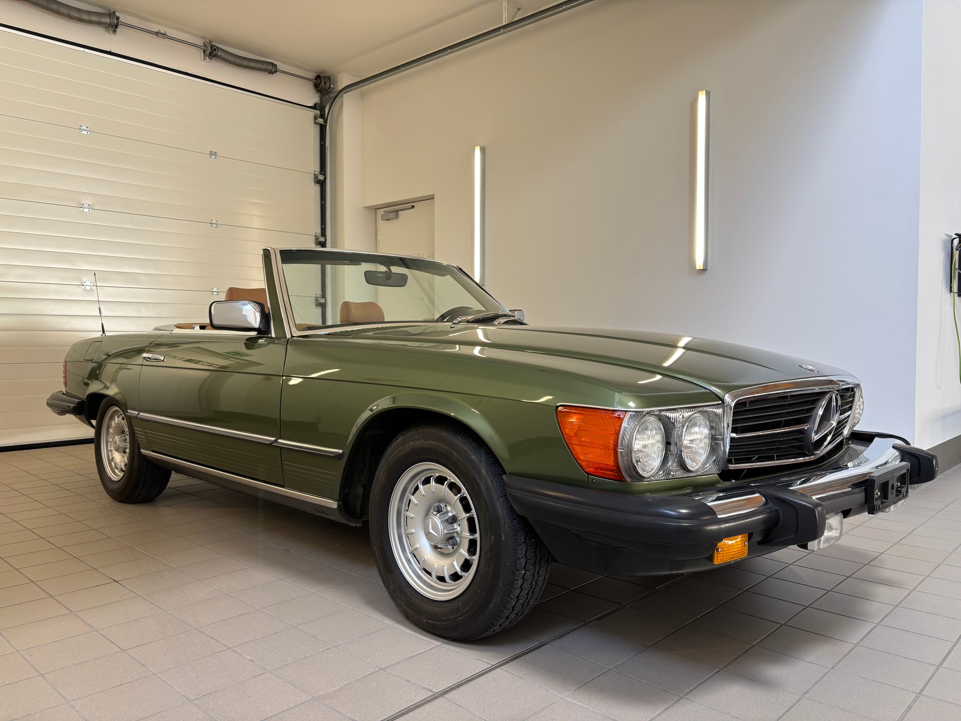 MERCEDES-BENZ 380 SL Automatic-image-4