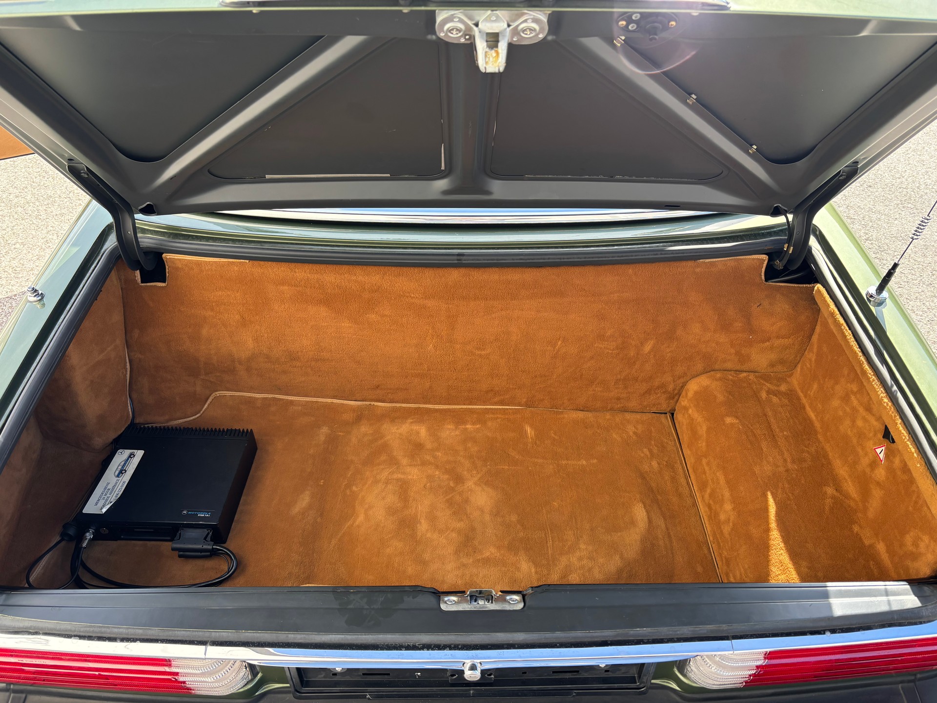 MERCEDES-BENZ 380 SL Automatic-image-15