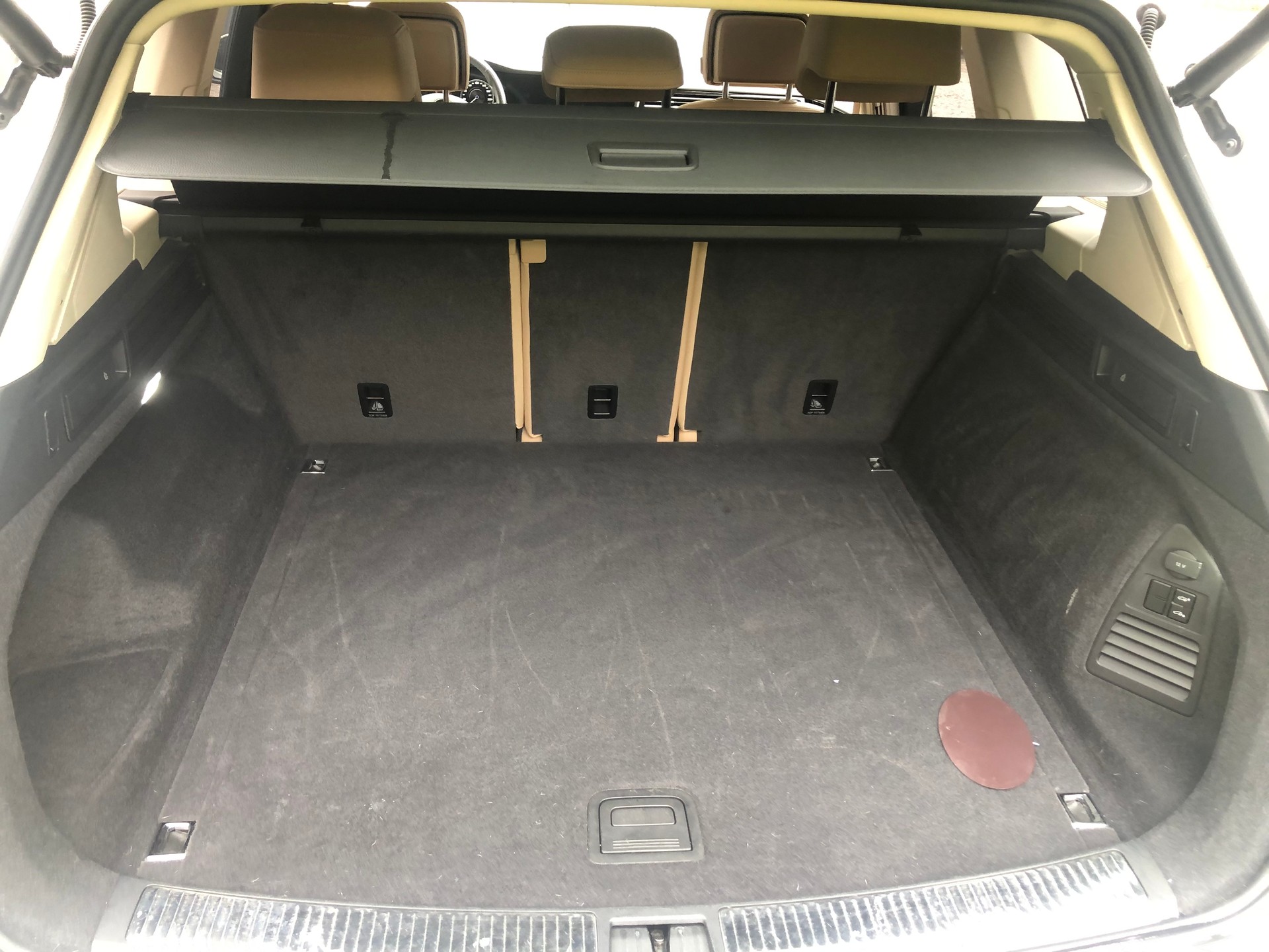VW Touareg 4.0 V8 TDI R-Line Tiptronic-image-12