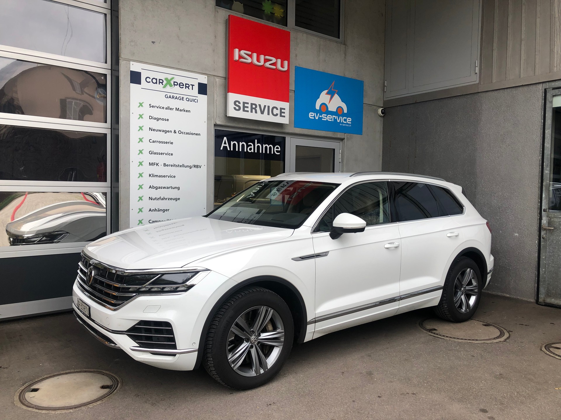 VW Touareg 4.0 V8 TDI R-Line Tiptronic-image-1