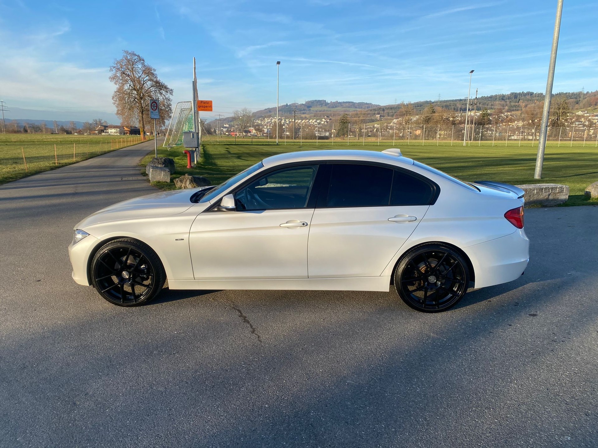 BMW 320d Steptronic-image-1