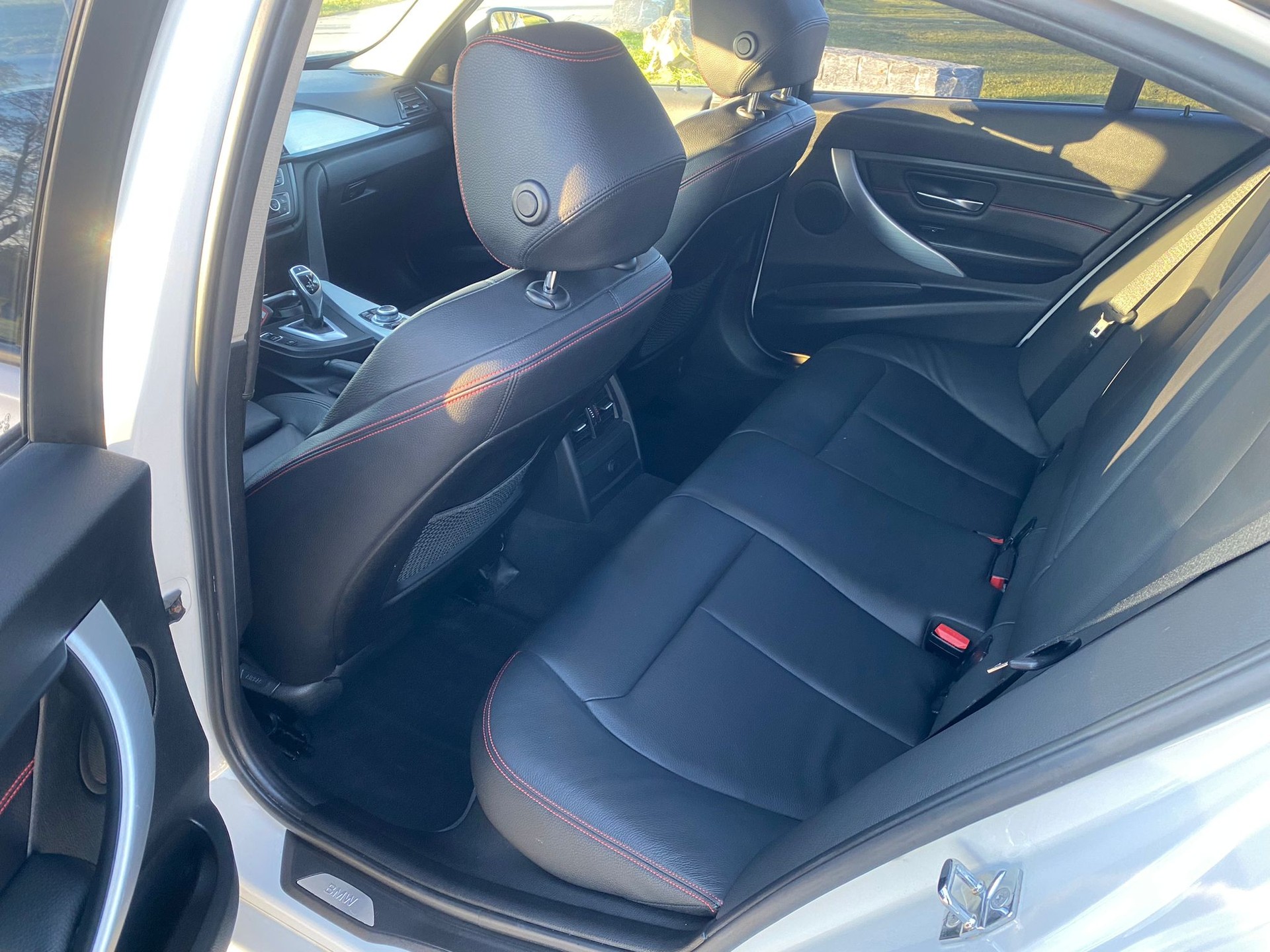 BMW 320d Steptronic-image-11