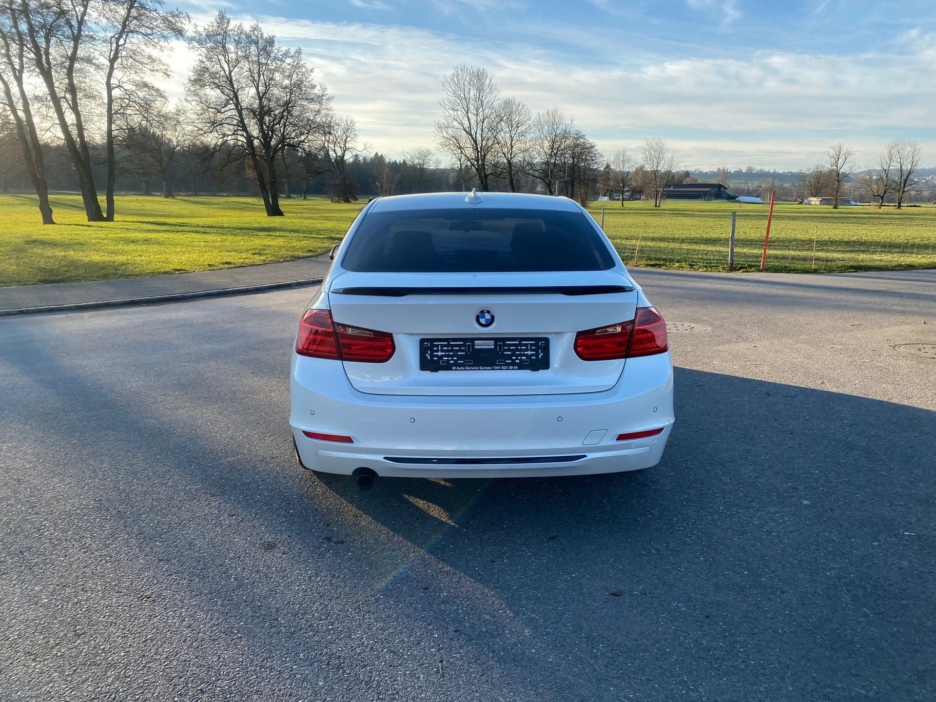 BMW 320d Steptronic-image-5