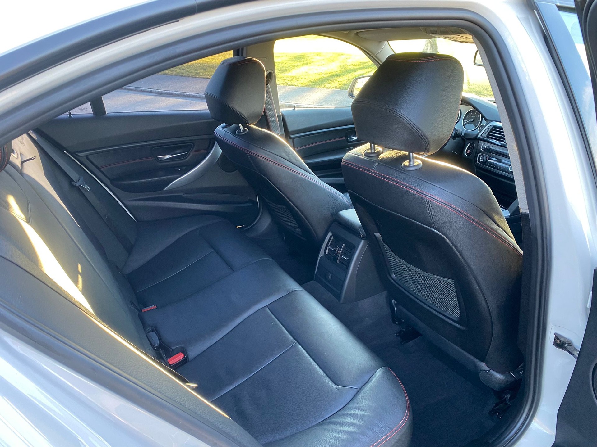 BMW 320d Steptronic-image-13