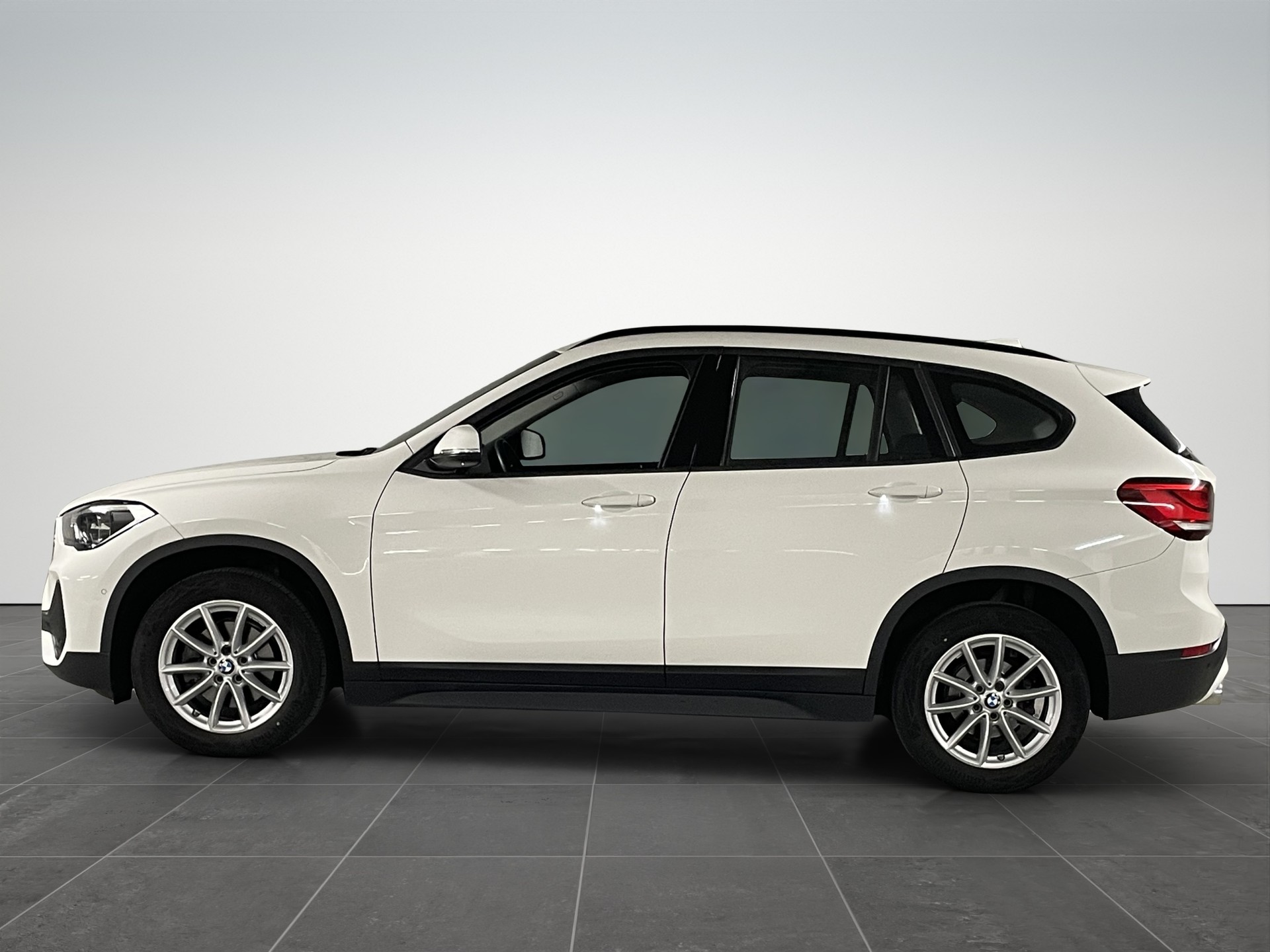 BMW X1 xDrive 18d Steptronic-image-5