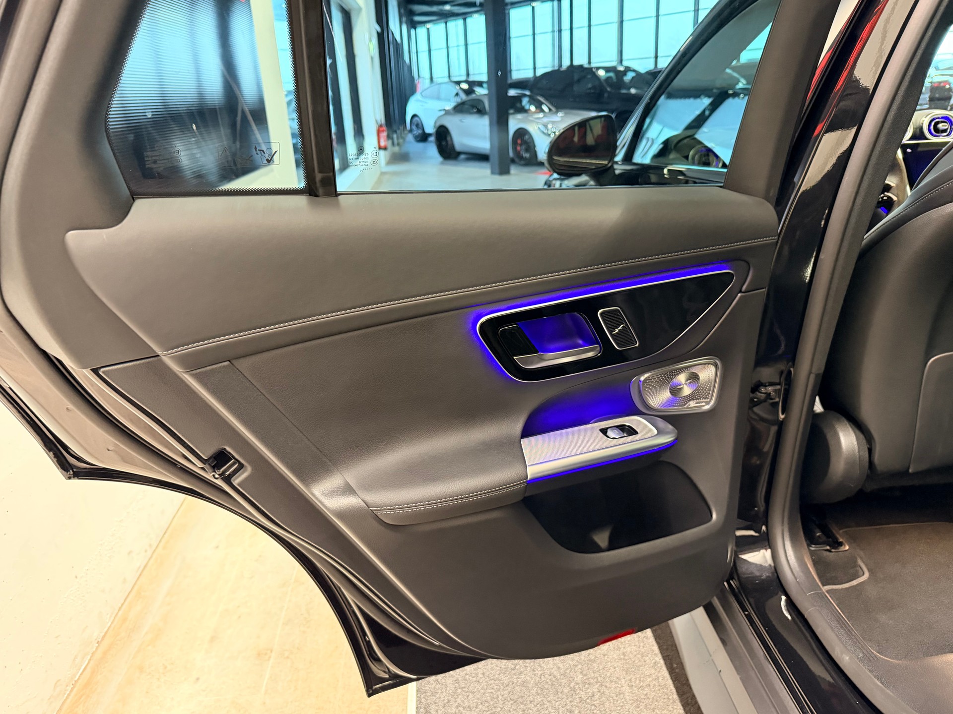 MERCEDES-BENZ GLC 450d 4Matic 9G-Tronic-image-17